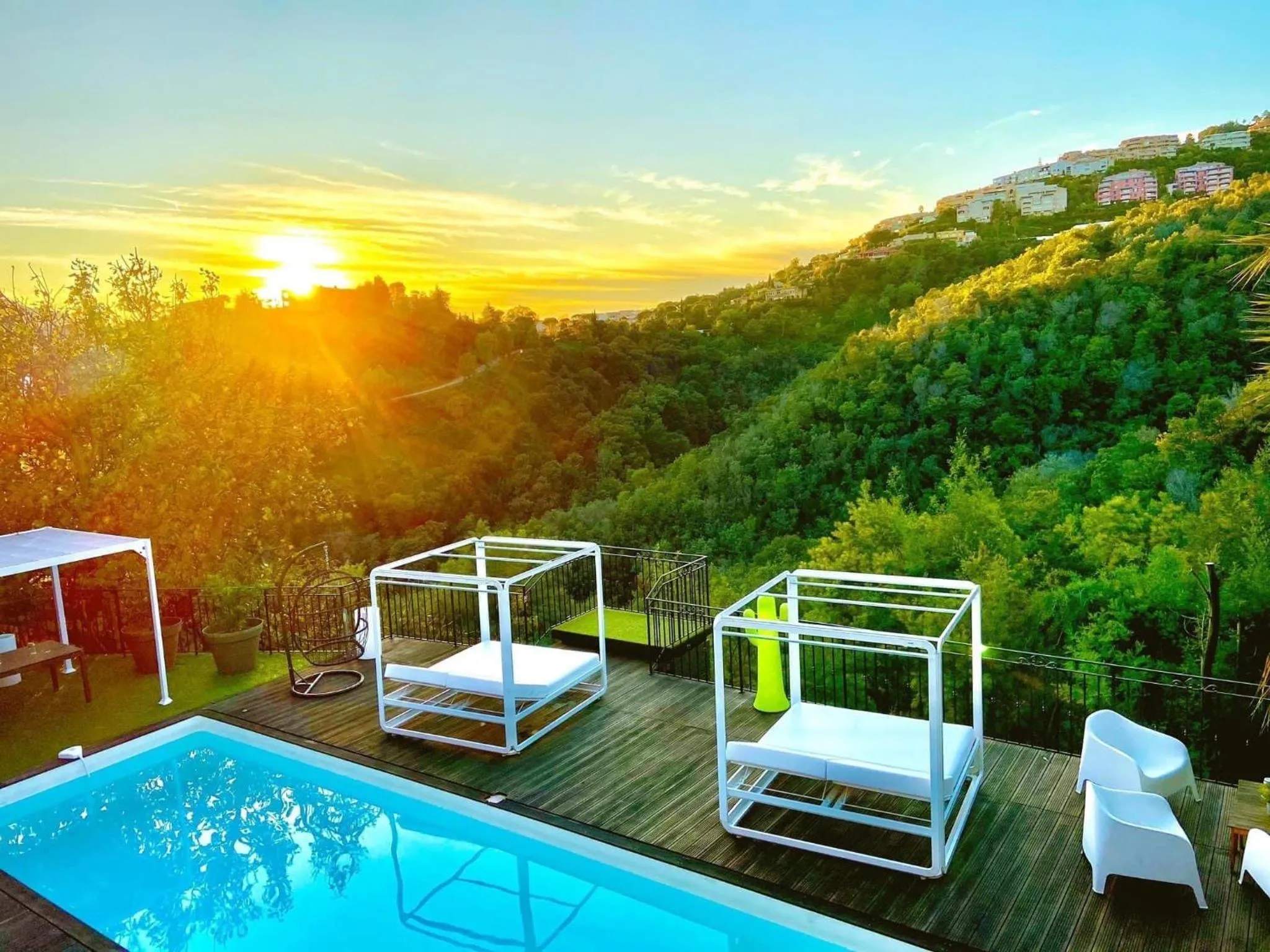 Breakfast in VILLA COLINA Cannes Mandelieu