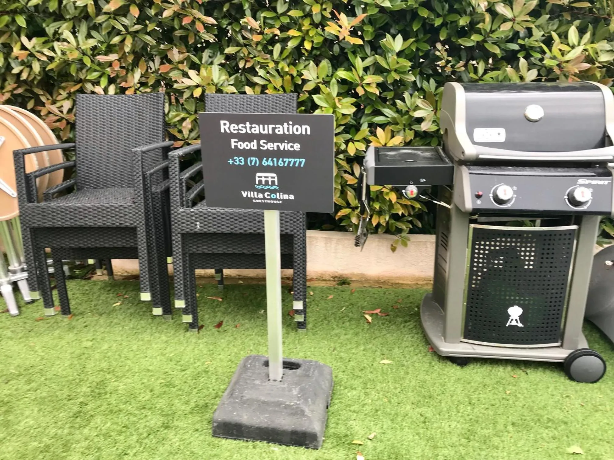 BBQ facilities in VILLA COLINA Cannes Mandelieu
