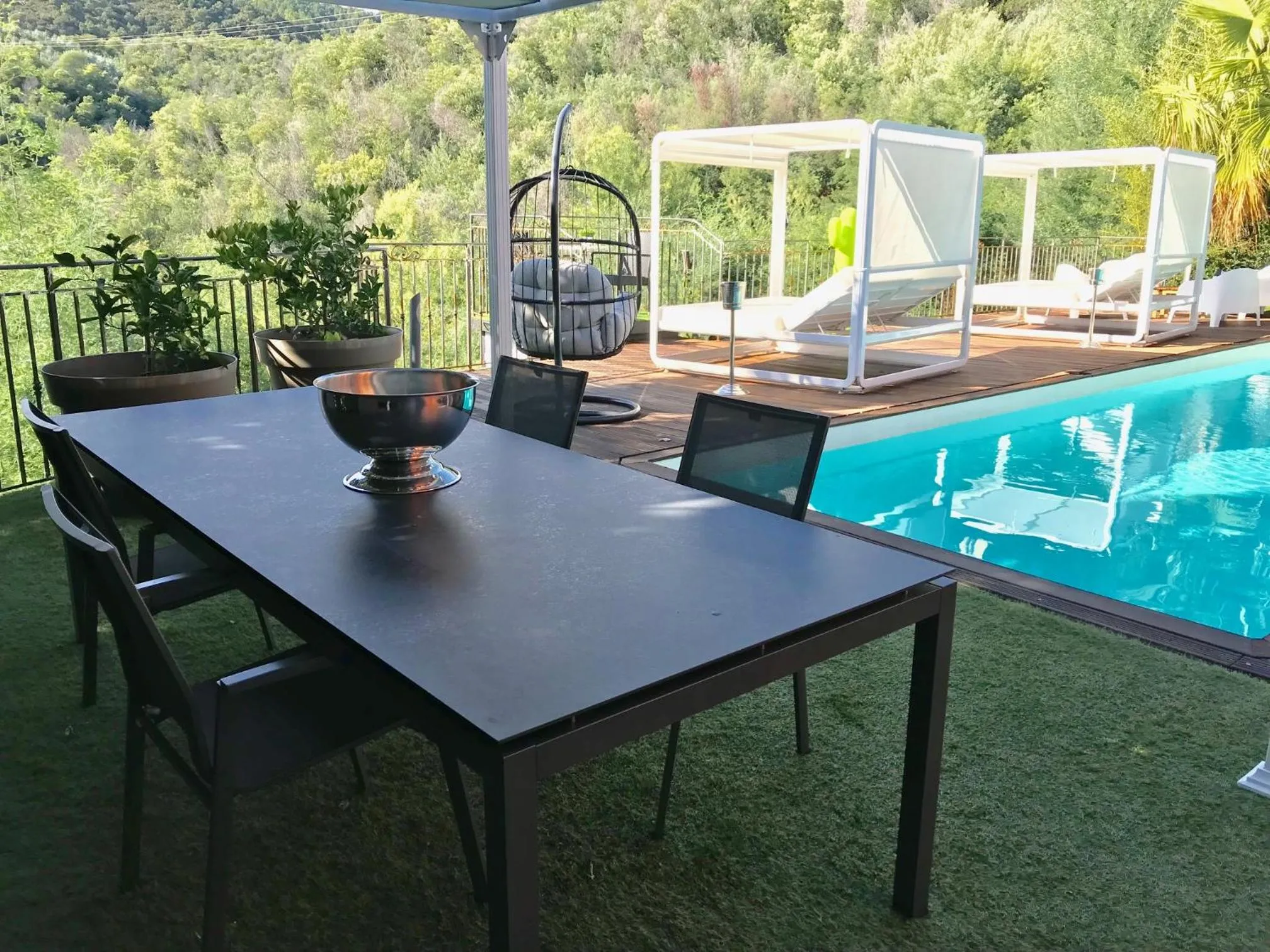 Natural landscape in VILLA COLINA Cannes Mandelieu