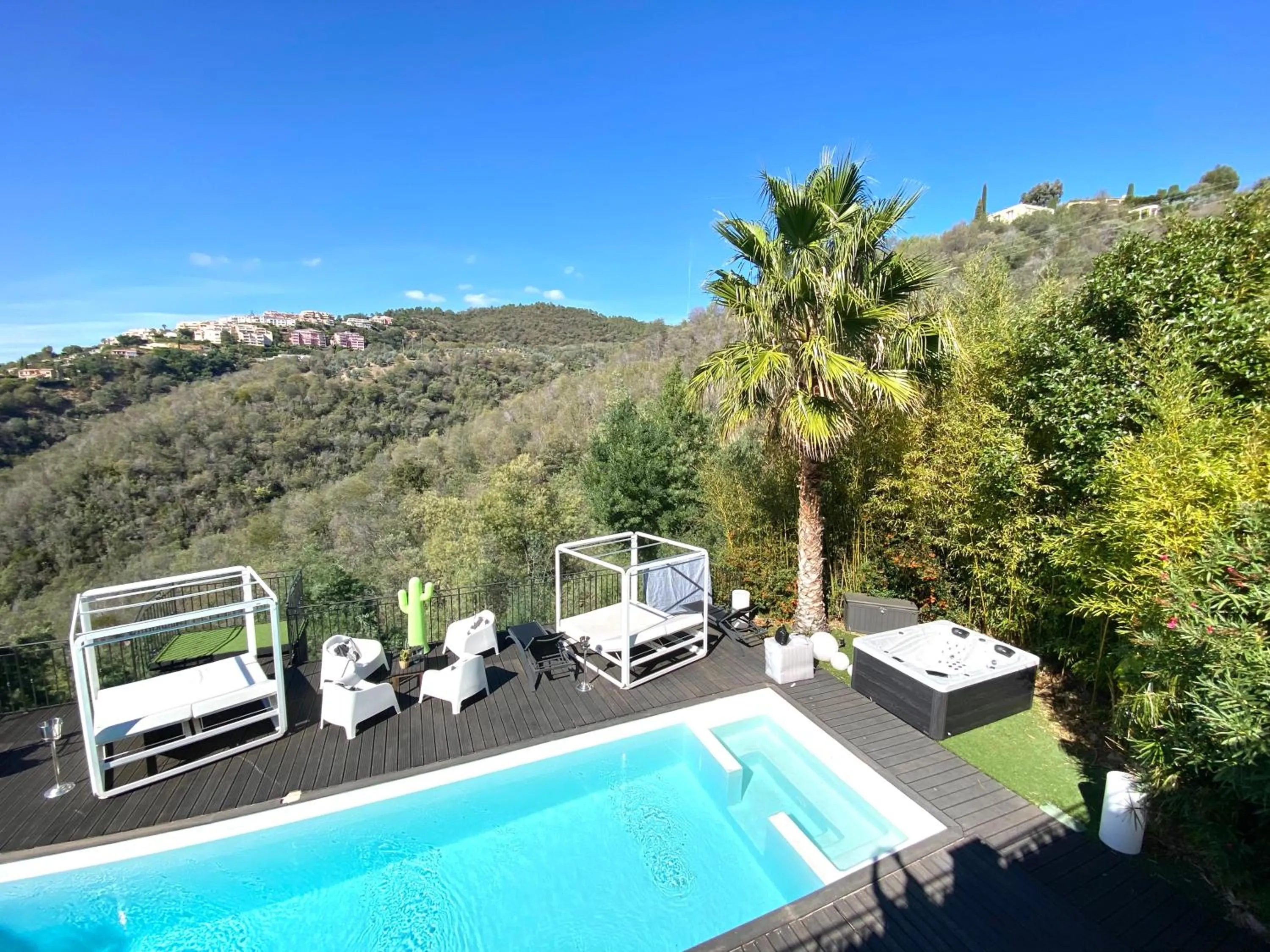 VILLA COLINA Cannes Mandelieu