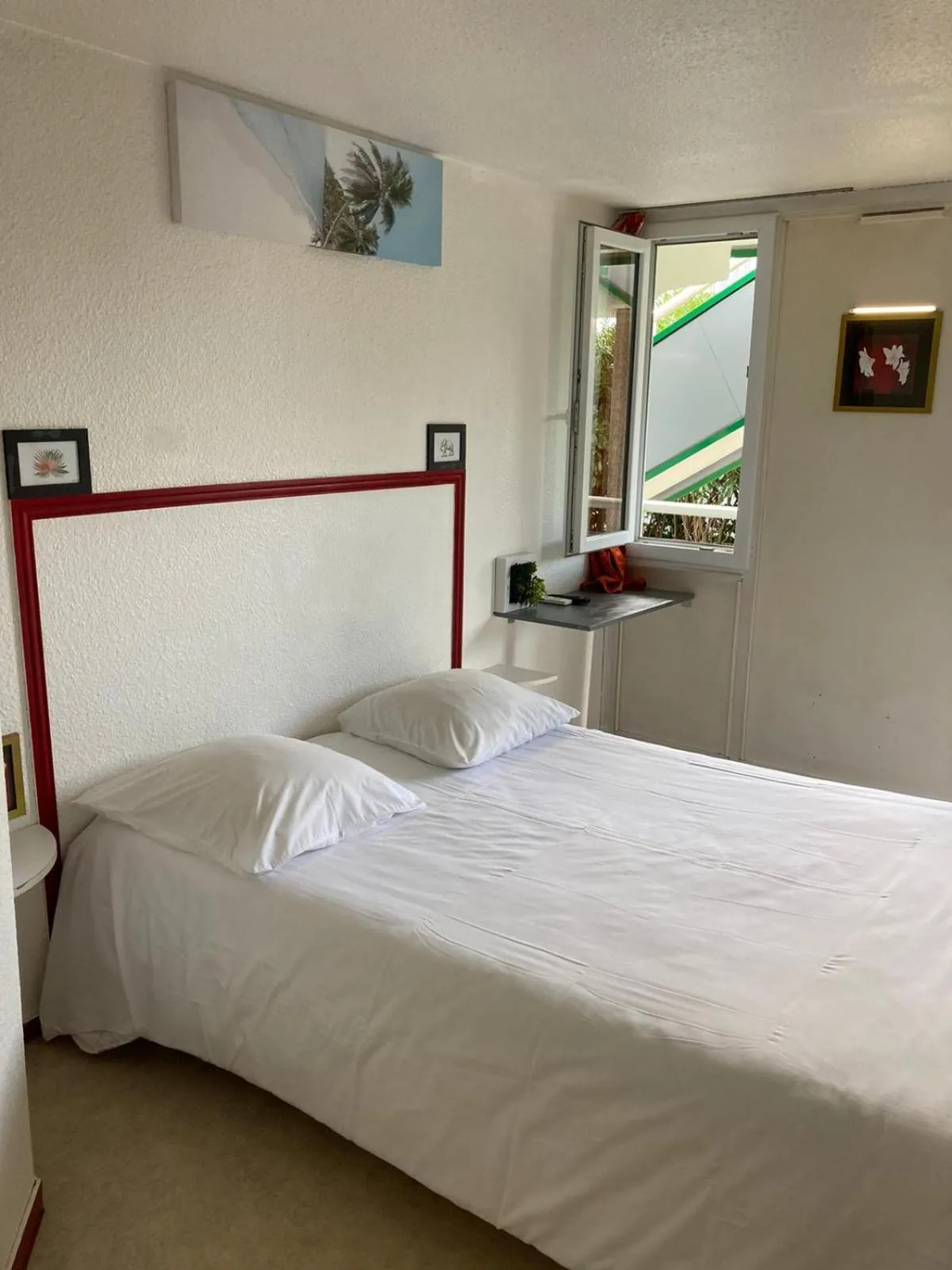 Bed in Nouvelle Classe Hotel