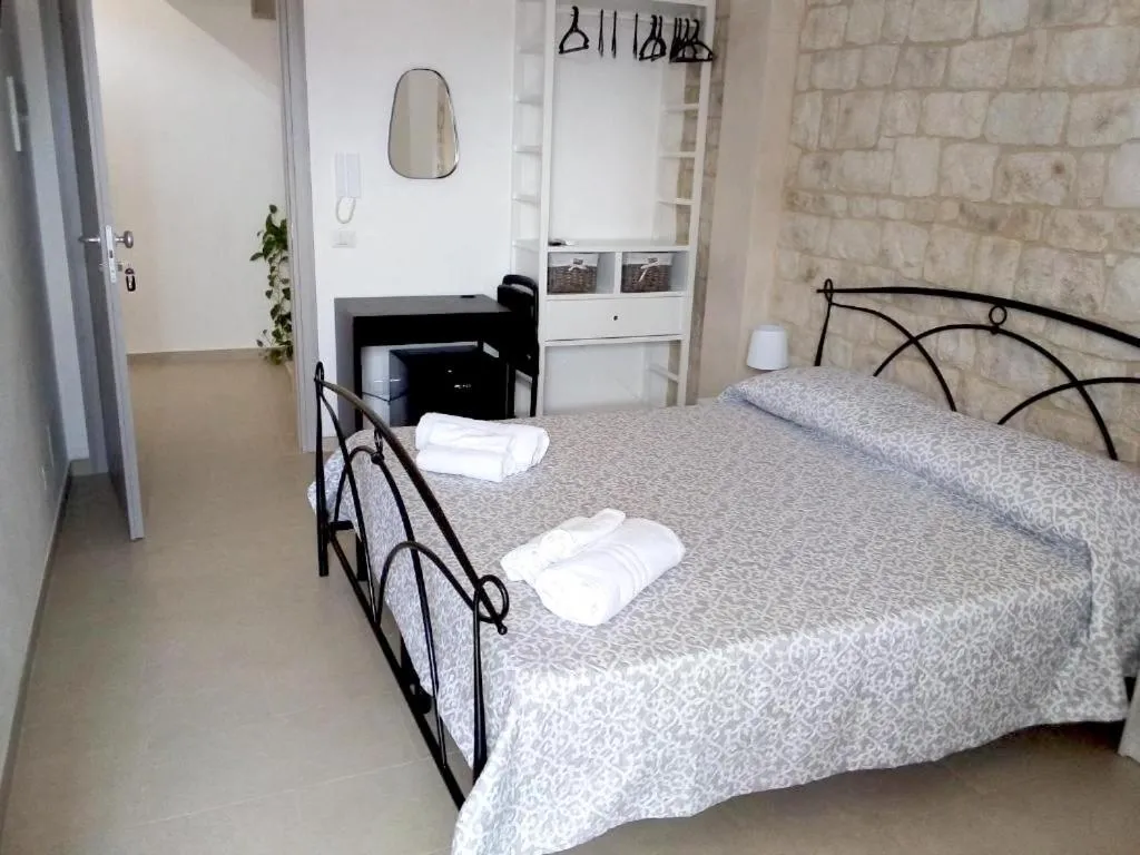 Bedroom, Bed in Casa Alecci 1820