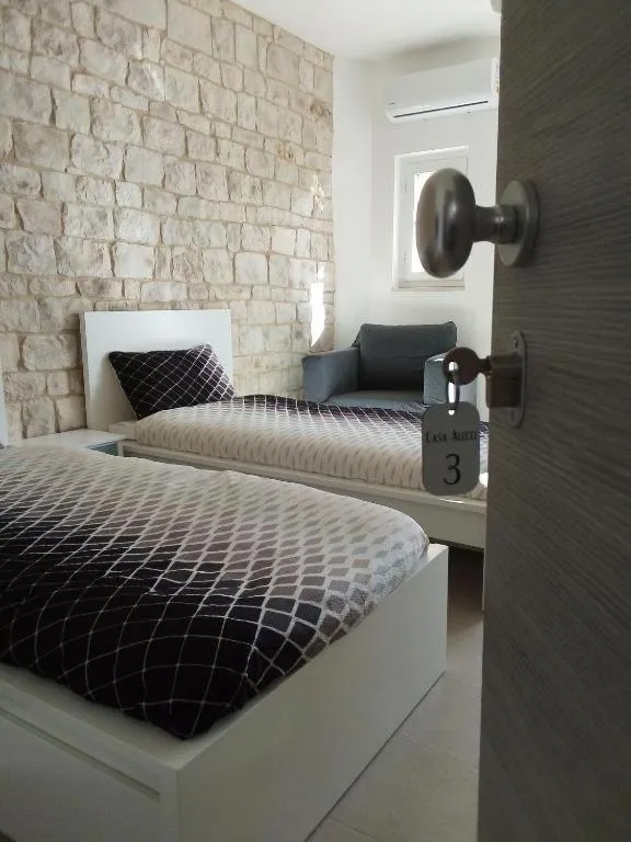 Photo of the whole room, Bed in Casa Alecci 1820