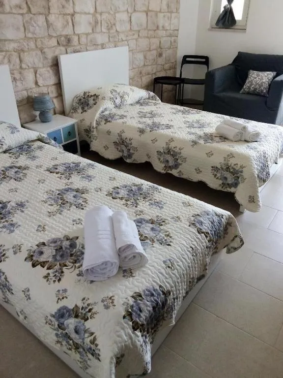 Photo of the whole room, Bed in Casa Alecci 1820