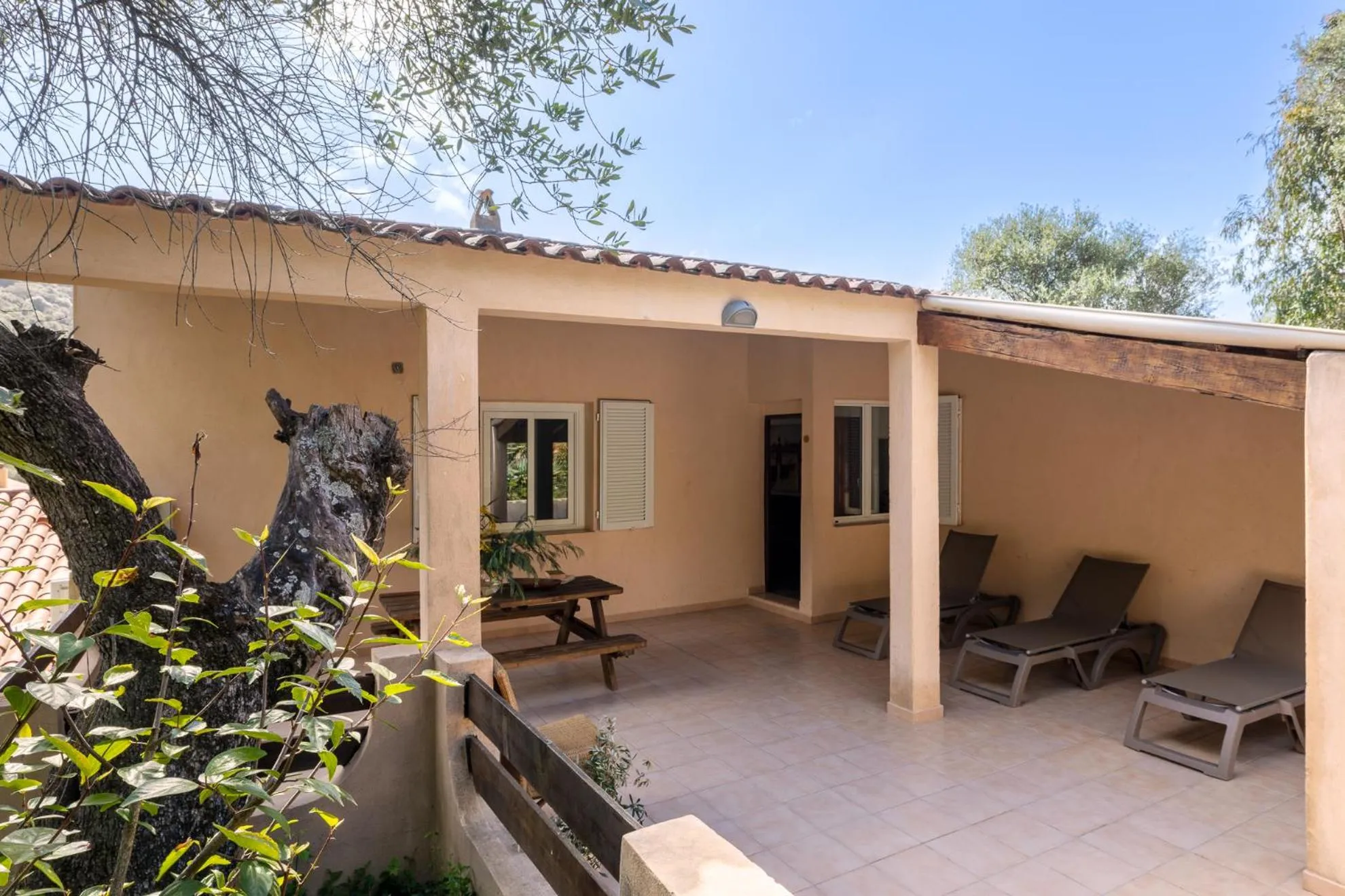 Patio in Residence Helios