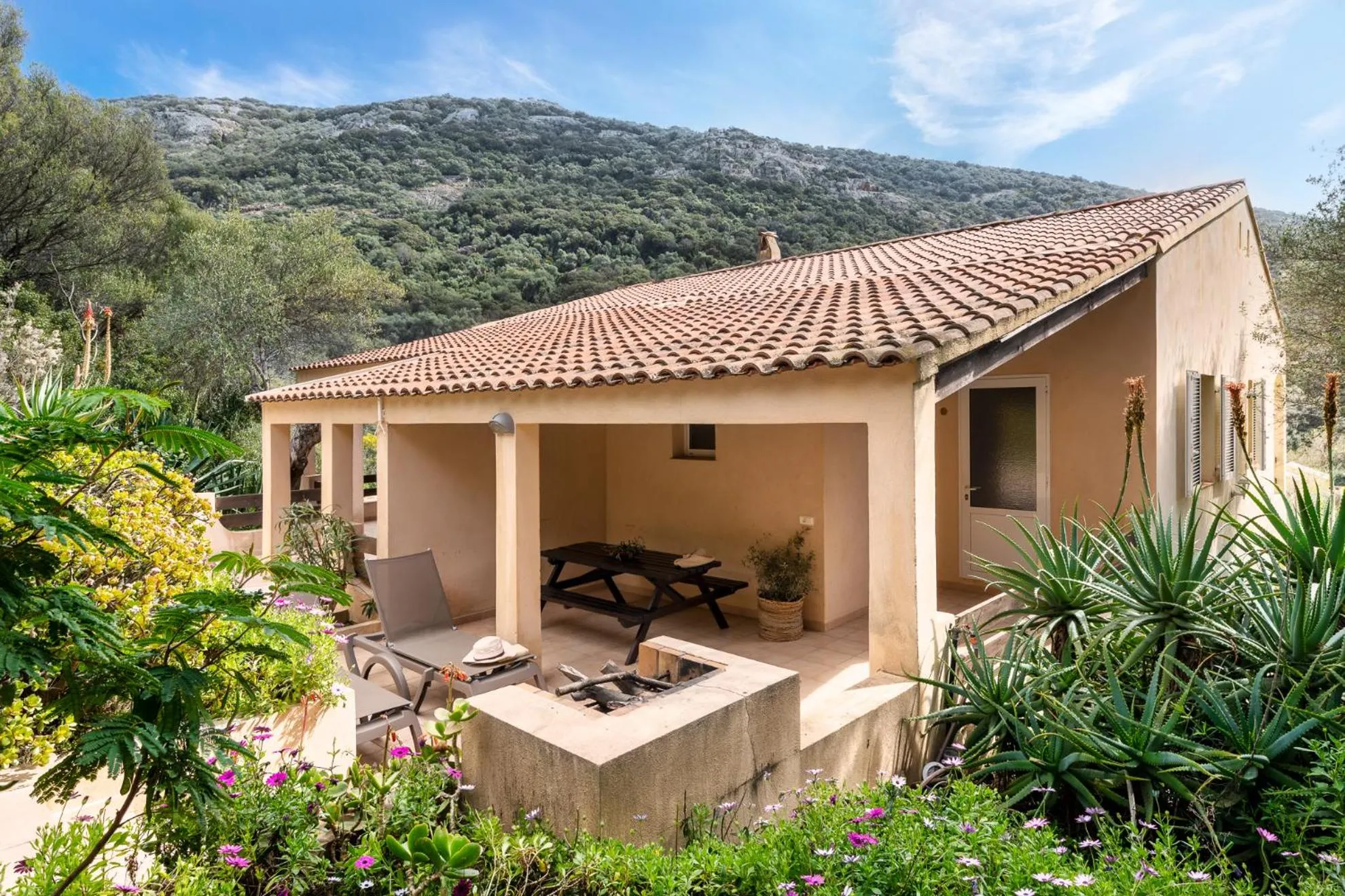 Patio in Residence Helios