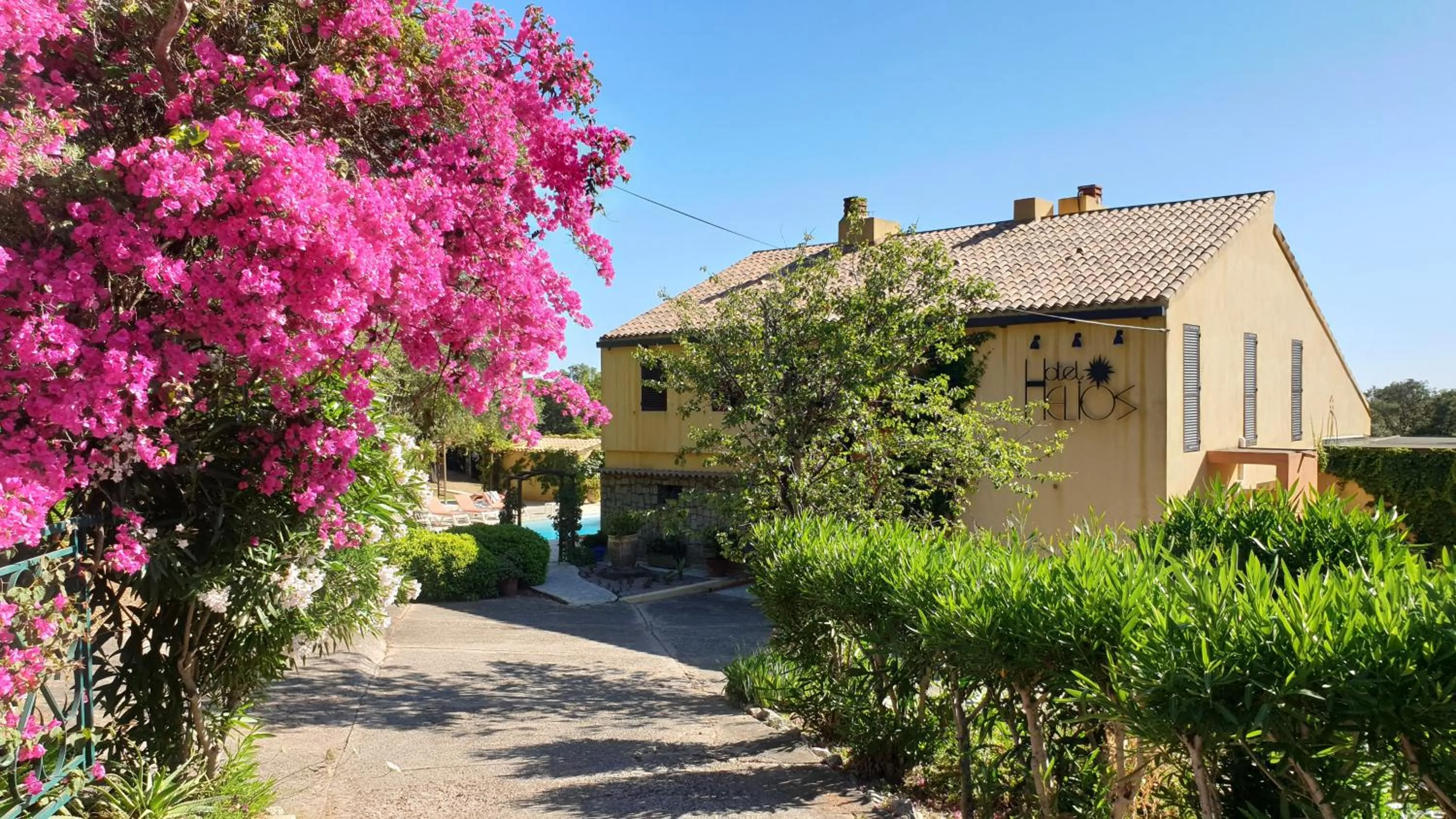 Property building in Residence Helios