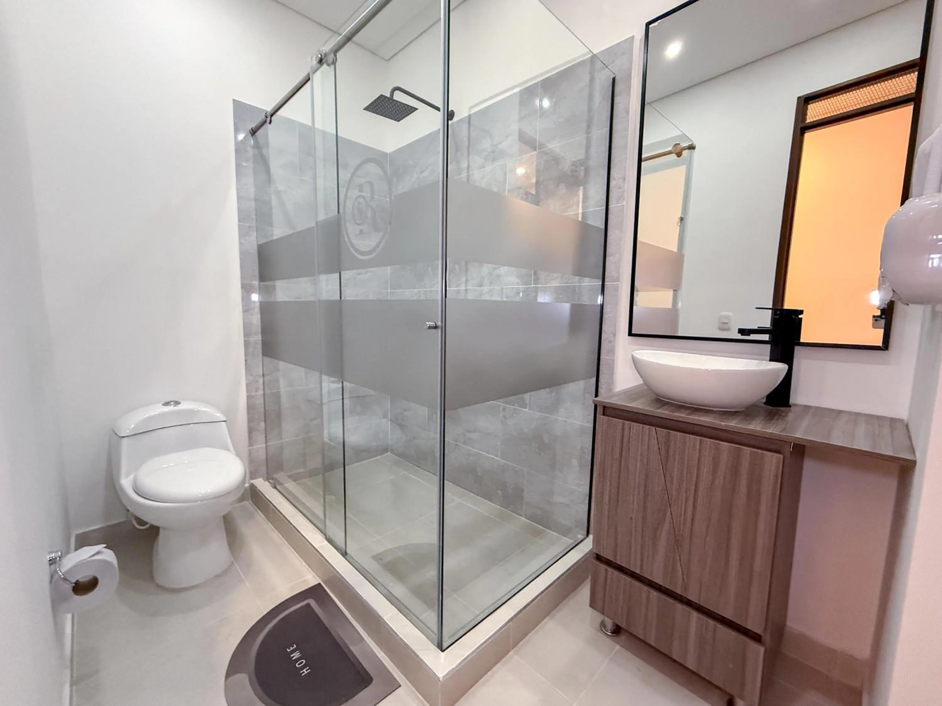 Toilet in Hotel Apartamentos Regency La Feria