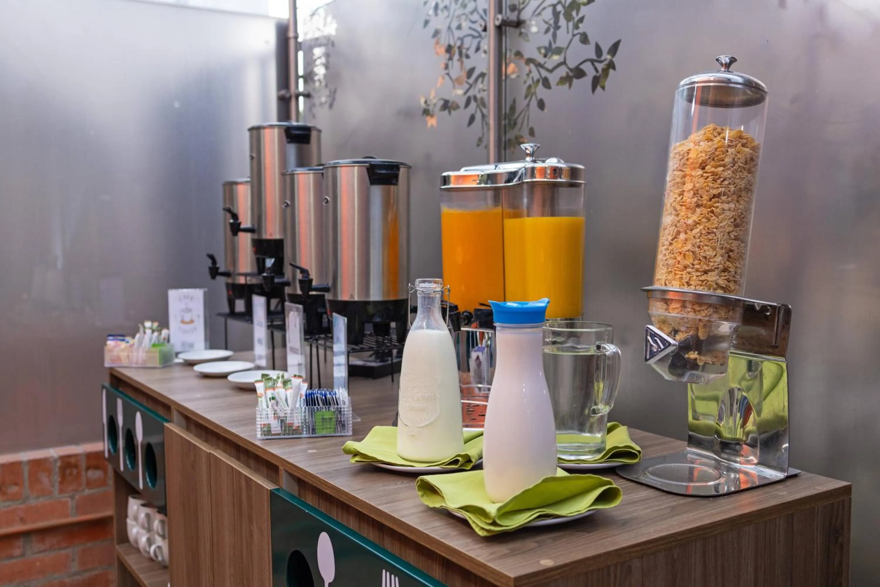 Drinks in Hotel Apartamentos Regency La Feria