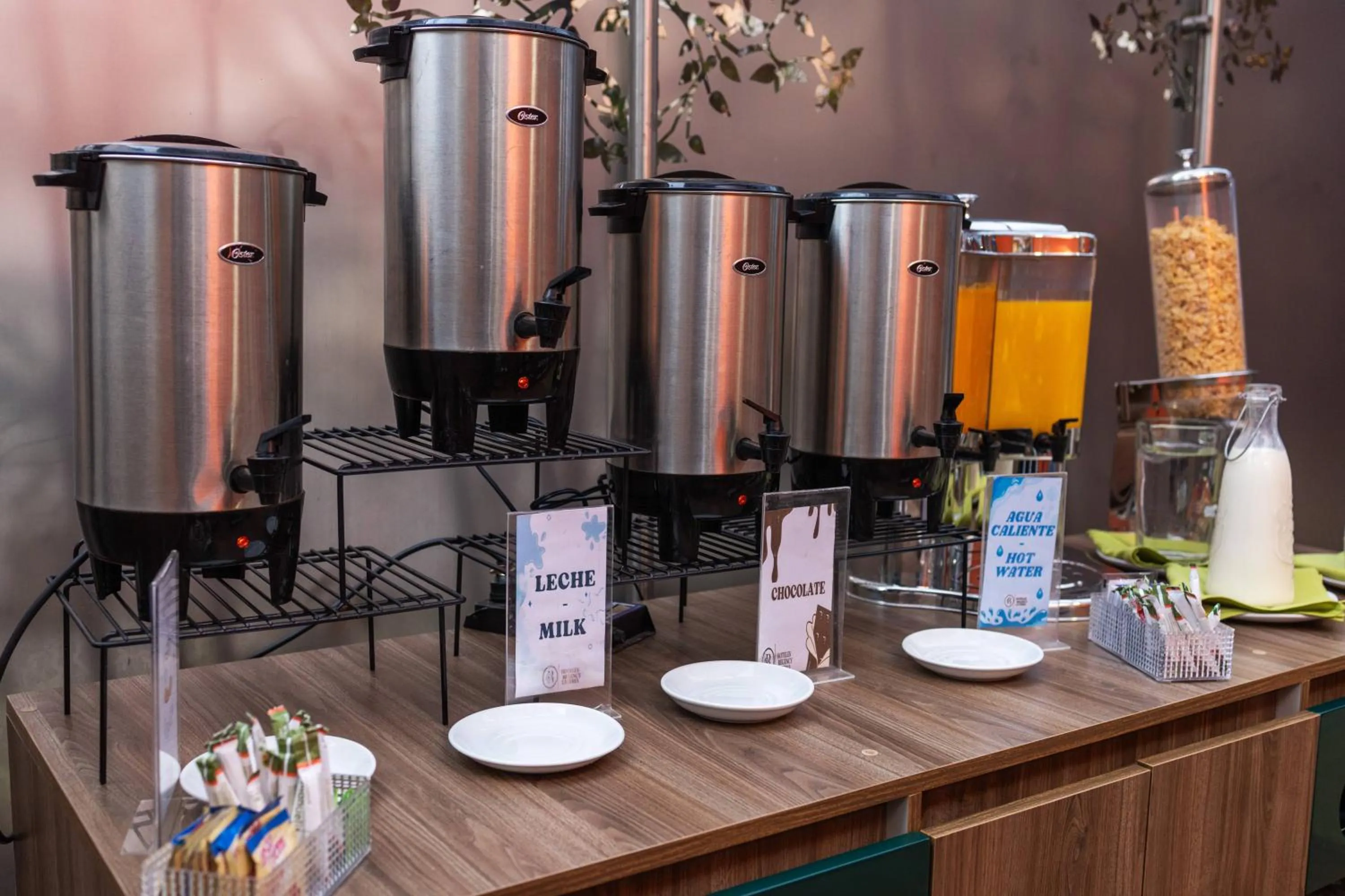 Drinks in Hotel Apartamentos Regency La Feria