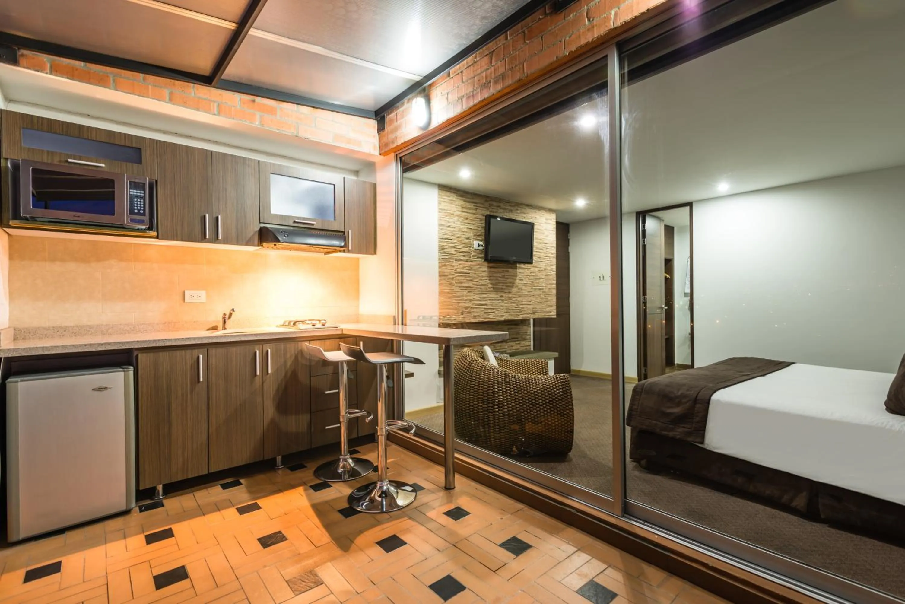 kitchen, Bed in Hotel Apartamentos Regency La Feria