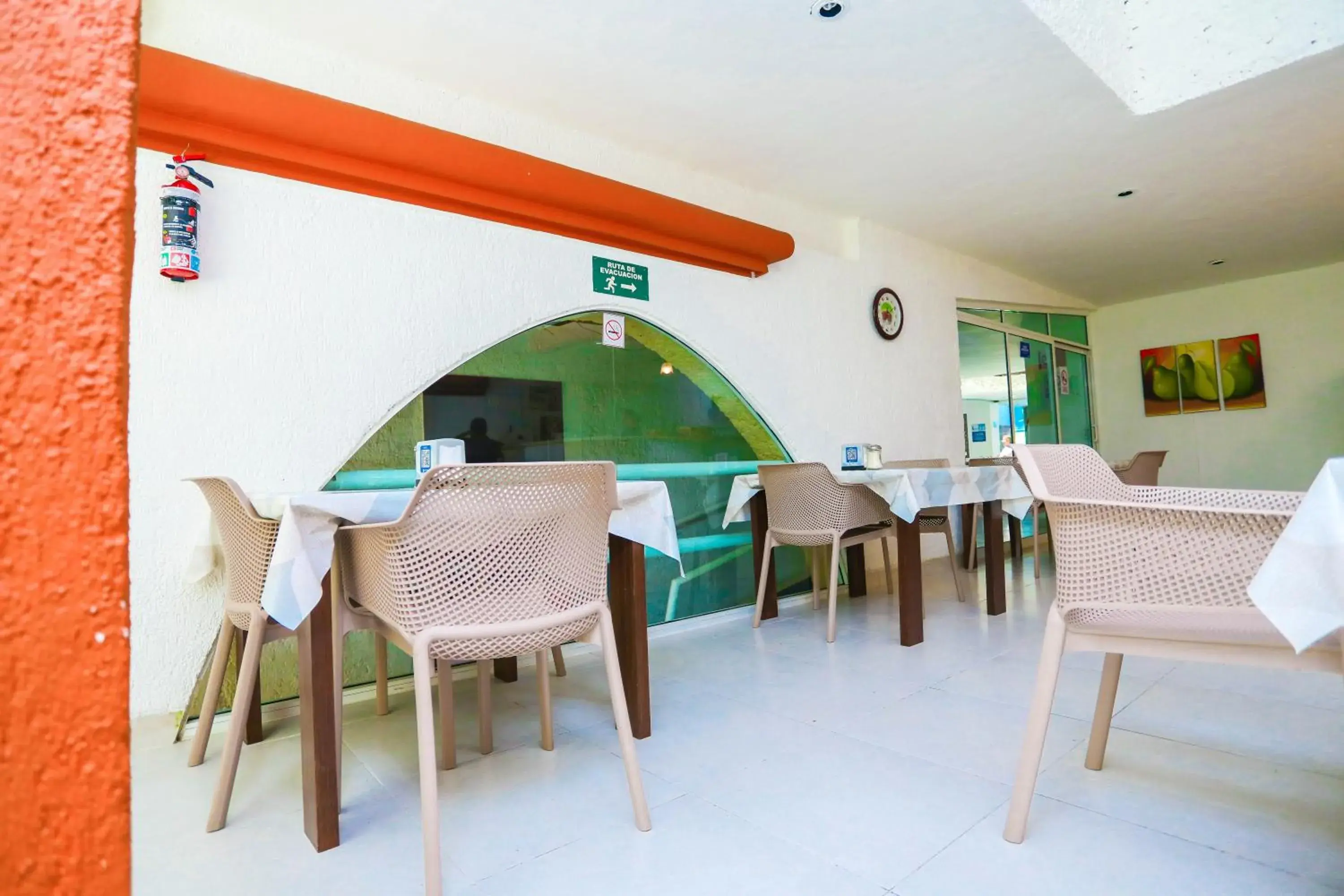 Restaurant/places to eat in Hotel Parador Restaurant/places to eat in Hotel Parador