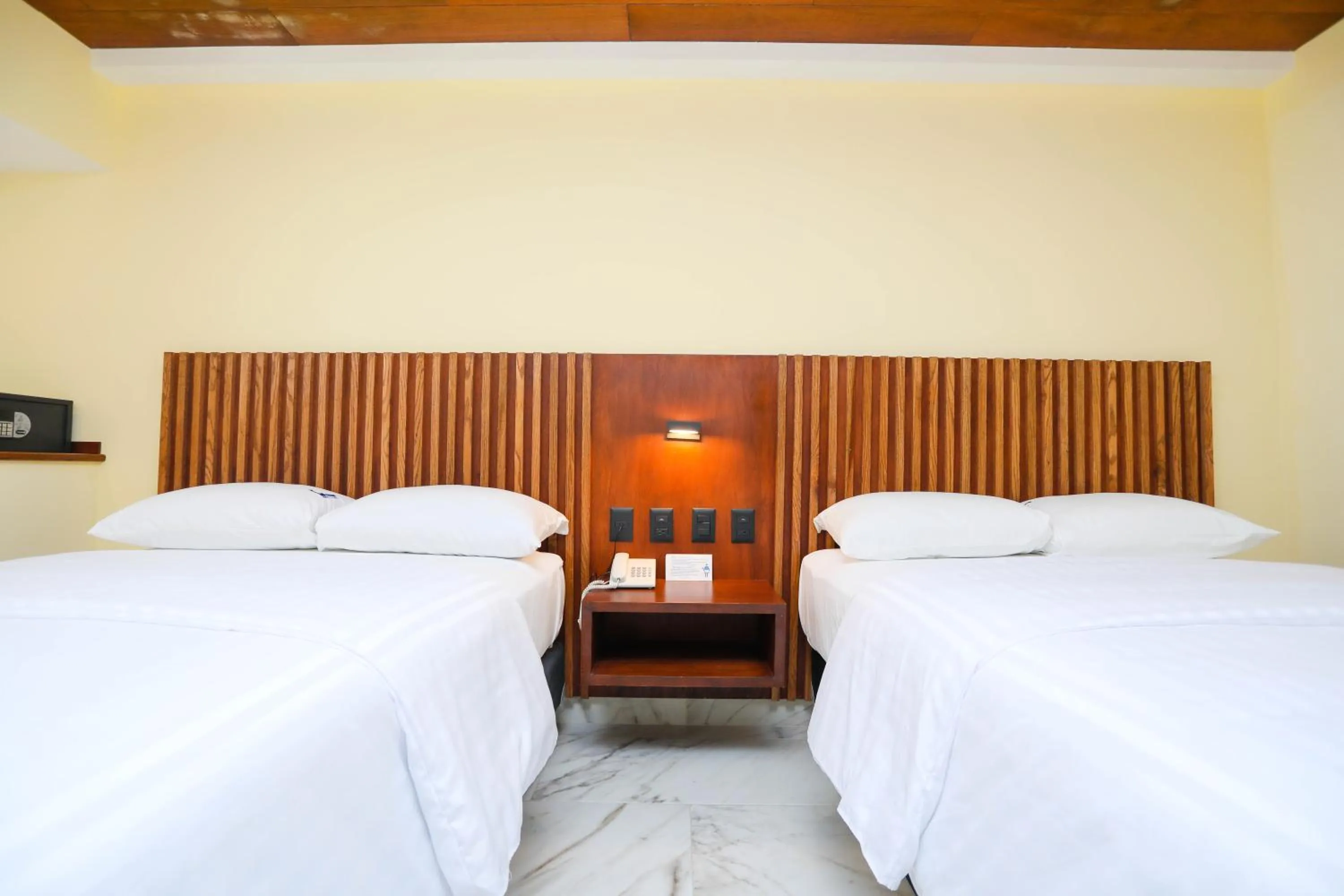 Photo of the whole room, Bed in Hotel Parador