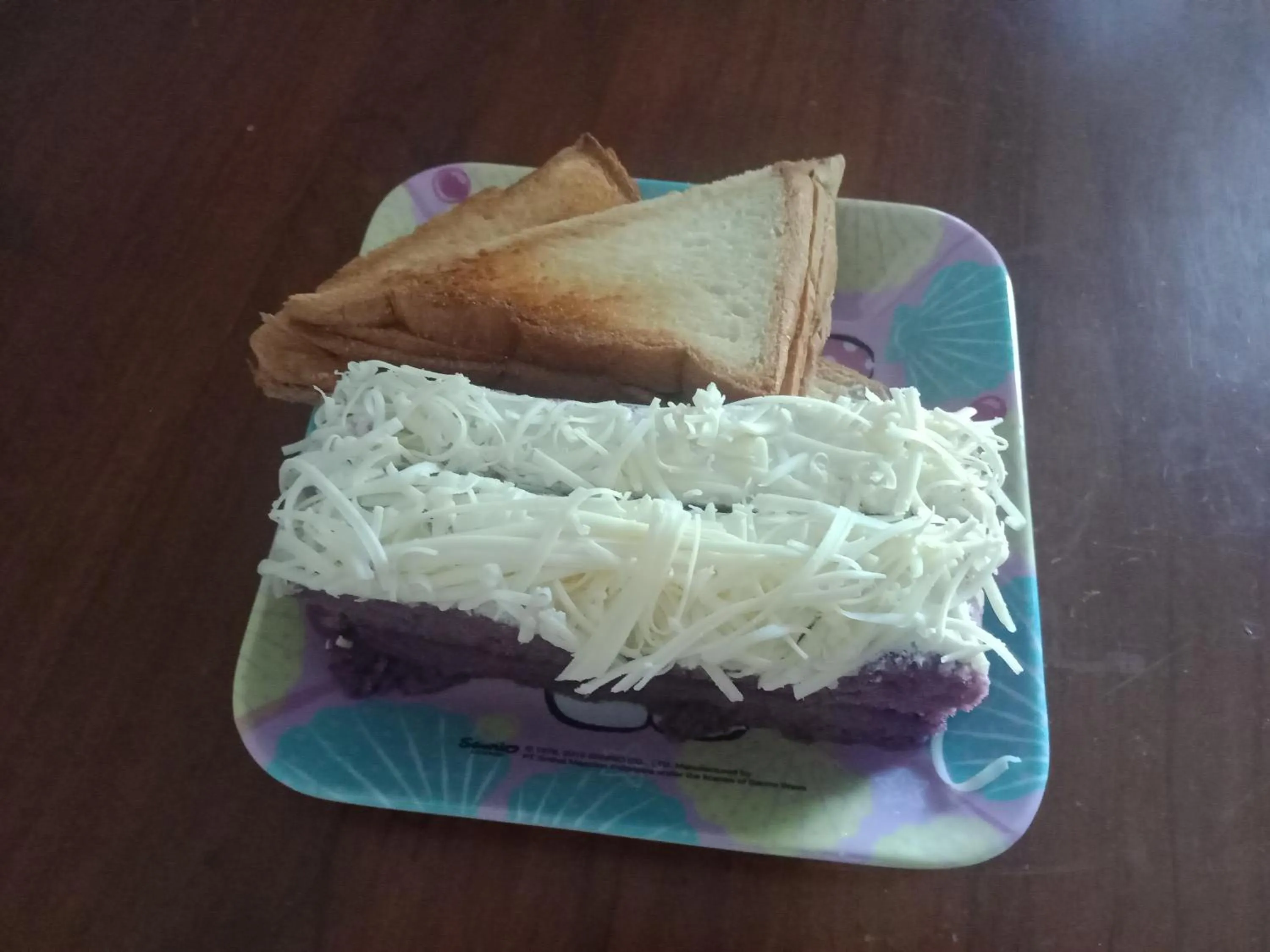 Continental breakfast in Cheap Inn Banyuwangi