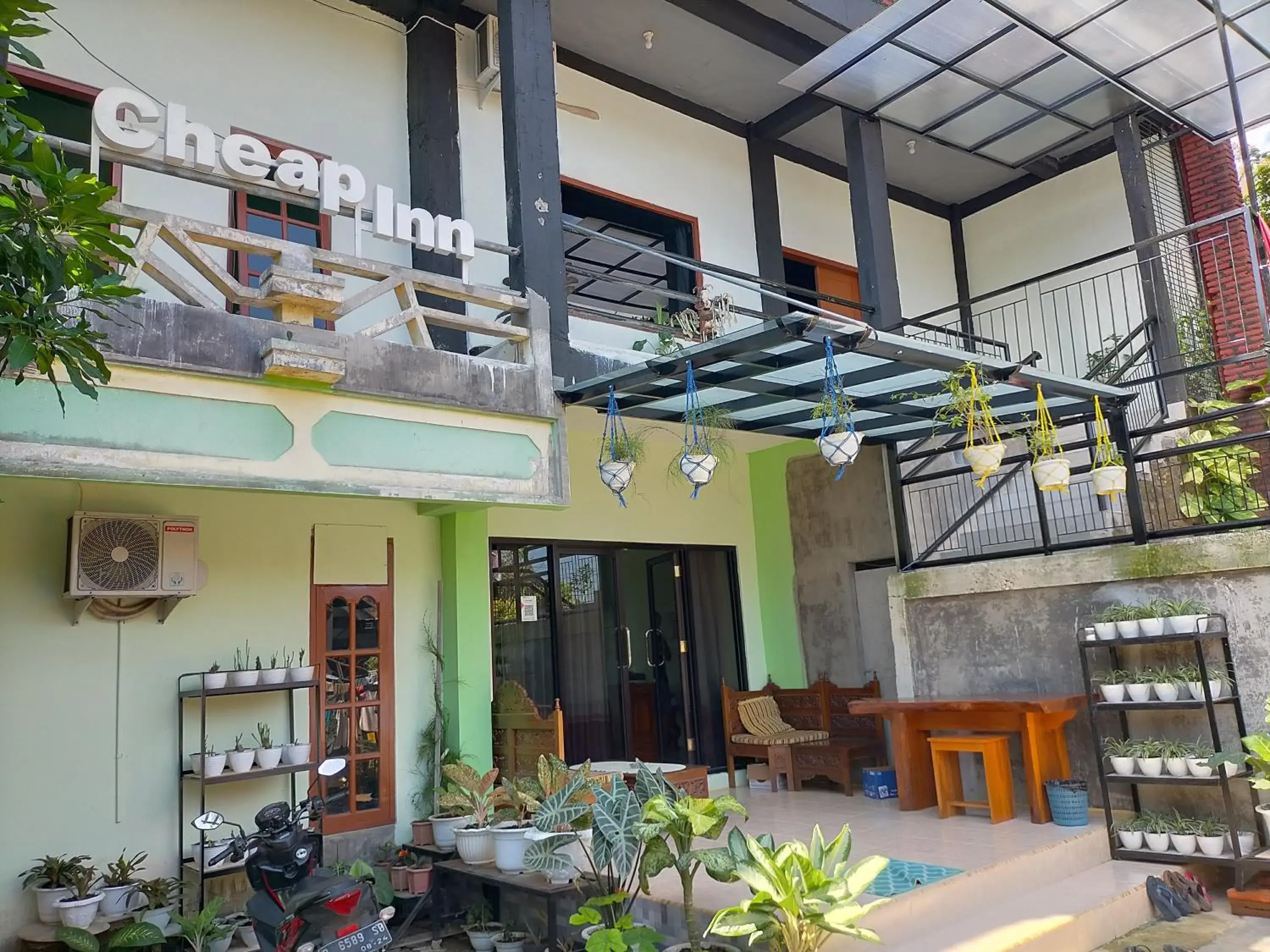Cheap Inn Banyuwangi Cheap Inn Banyuwangi