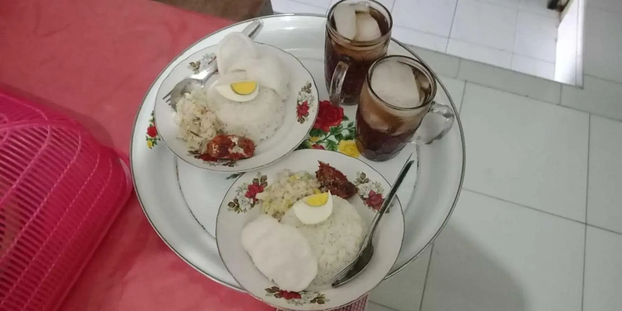 Restaurant/places to eat in Cheap Inn Banyuwangi Restaurant/places to eat in Cheap Inn Banyuwangi