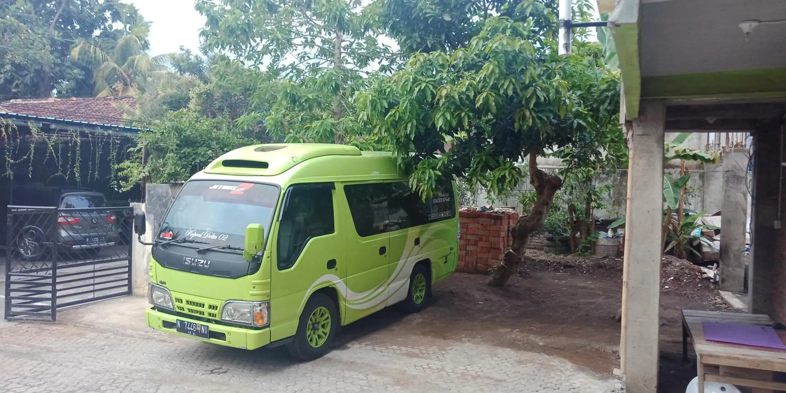 Facade/entrance in Cheap Inn Banyuwangi Facade/entrance in Cheap Inn Banyuwangi