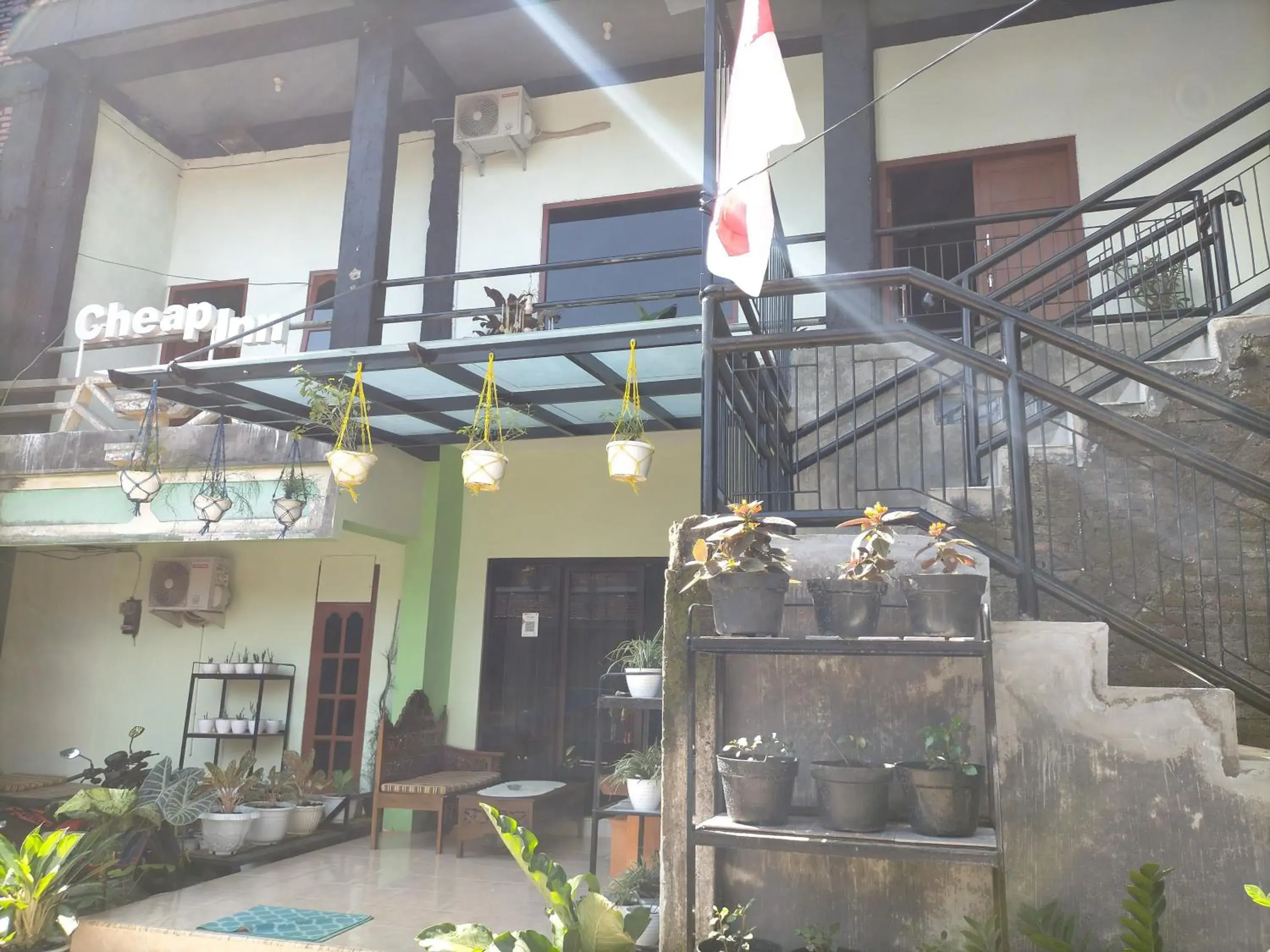 Property building in Cheap Inn Banyuwangi Property building in Cheap Inn Banyuwangi