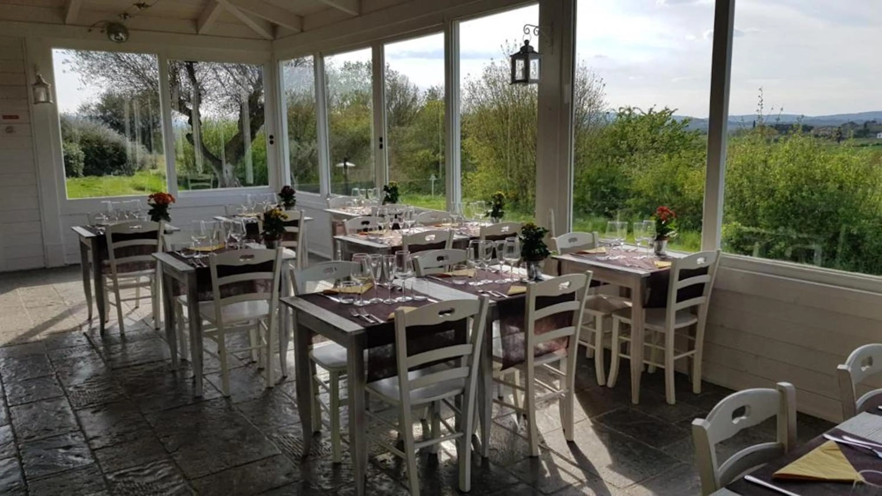 Restaurant/places to eat in Casale Cardini