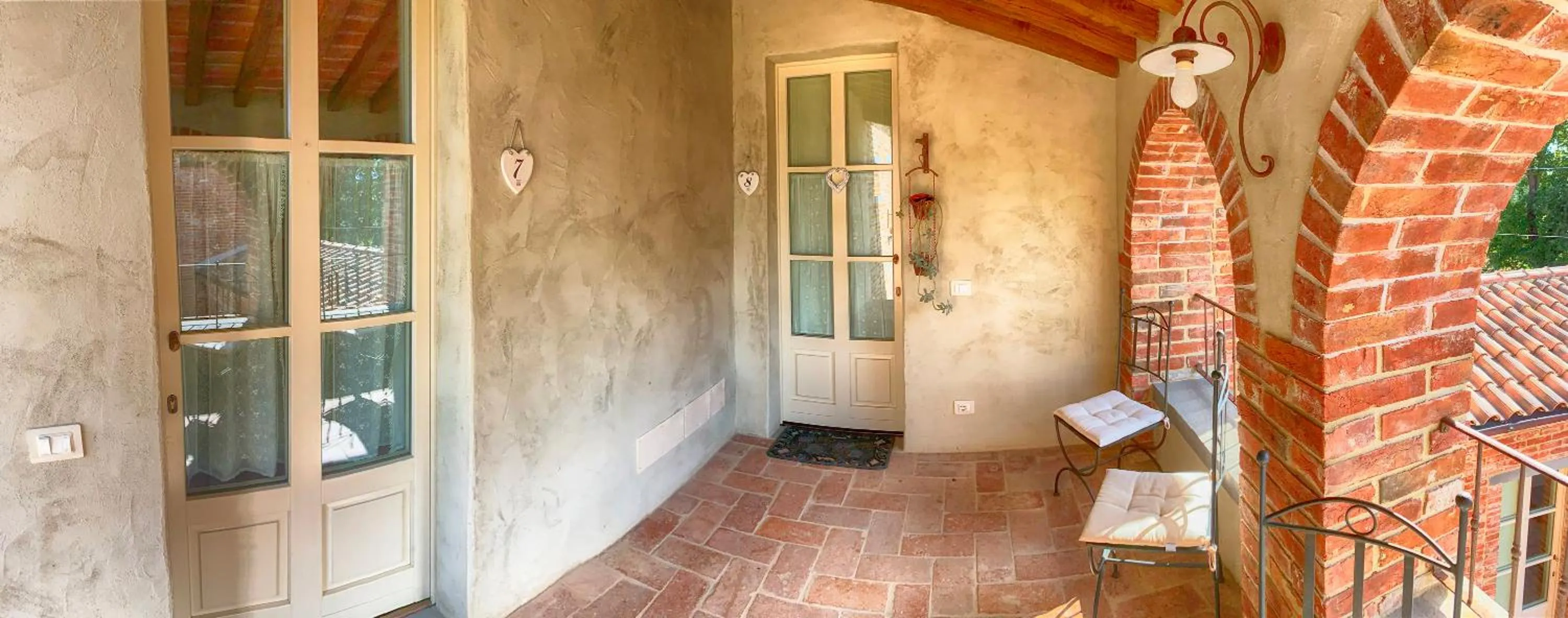 Facade/entrance in Casale Cardini