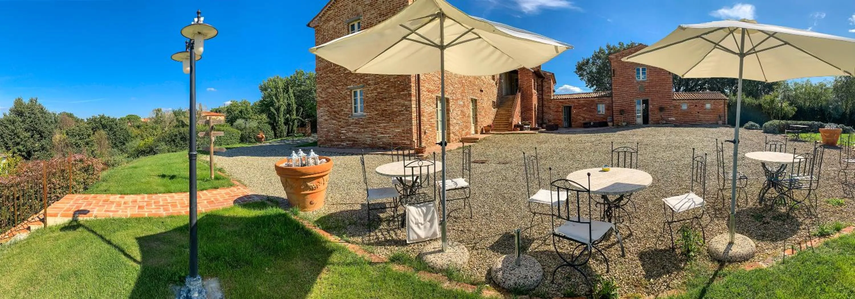 Garden in Casale Cardini