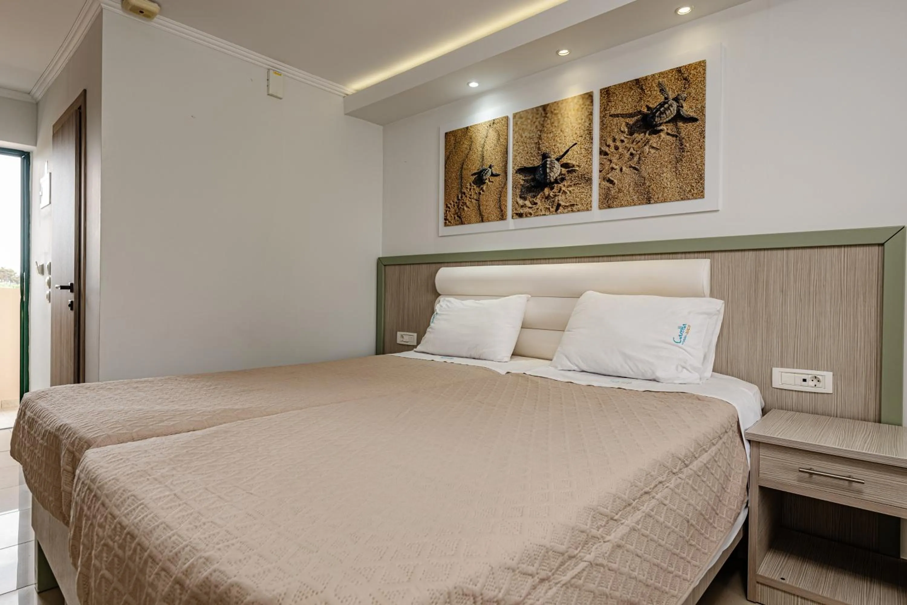 Bed in Caretta Beach Resort & WaterPark