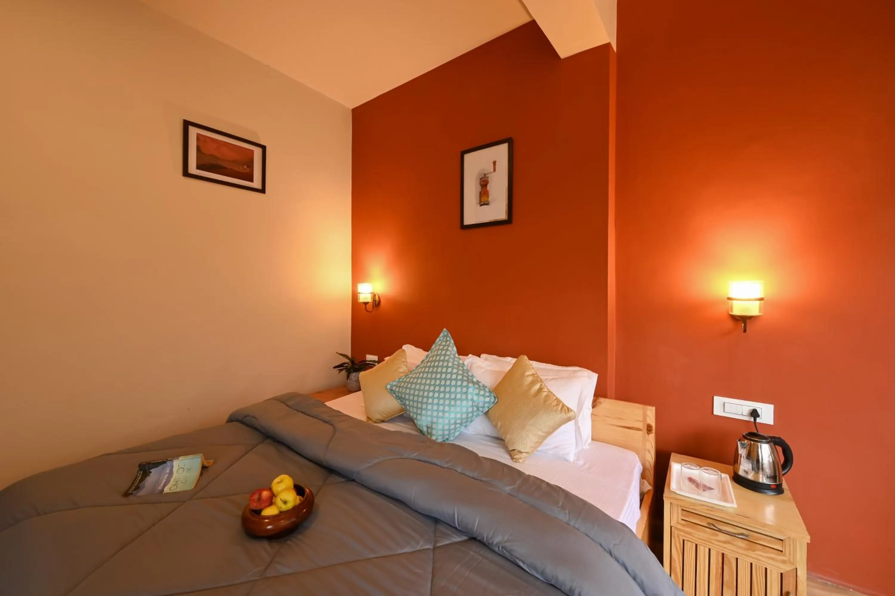 Bed in Zostel Dobhi, Manali