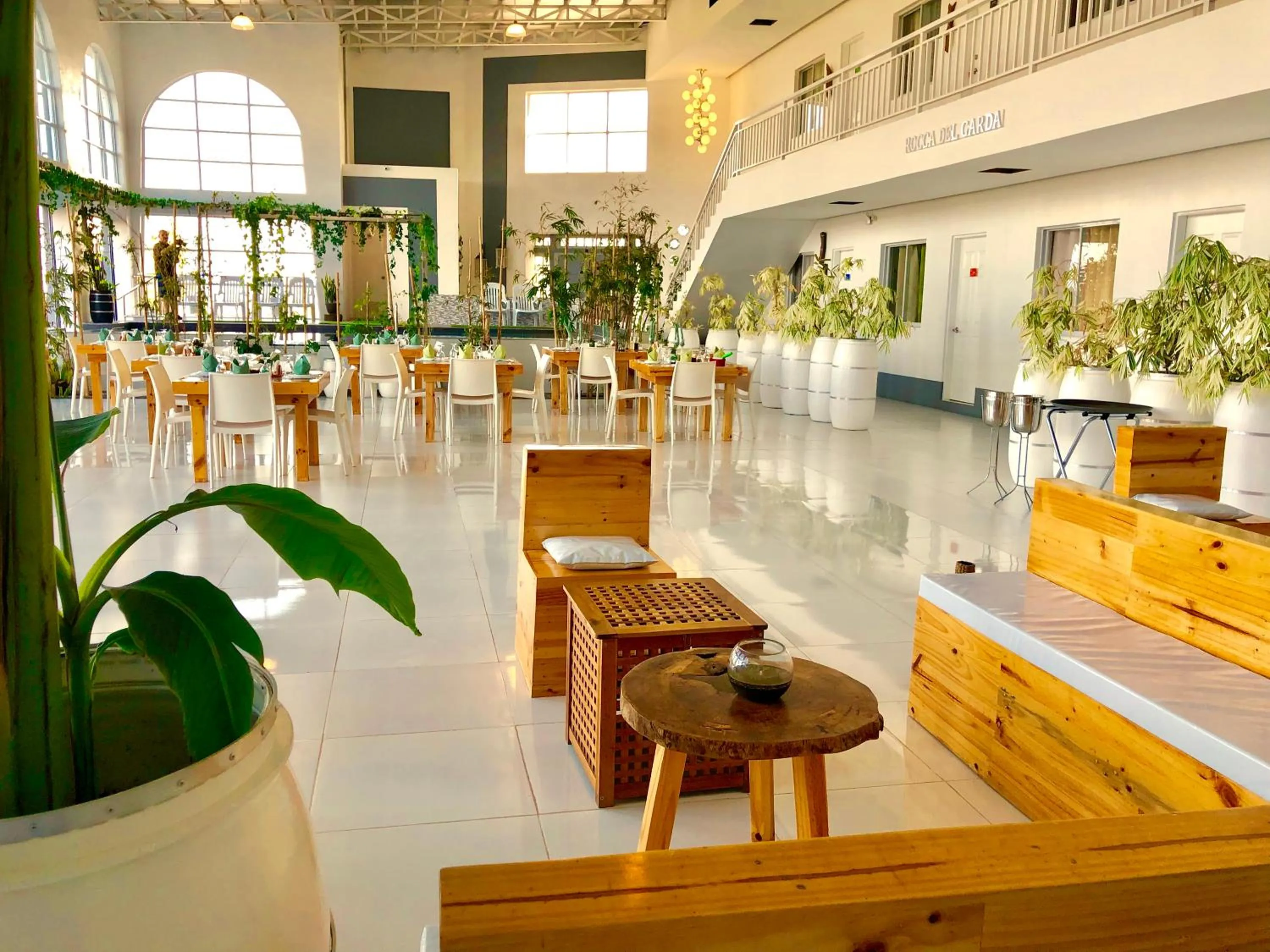 Restaurant/places to eat in ROCCA Del GARDA Residences