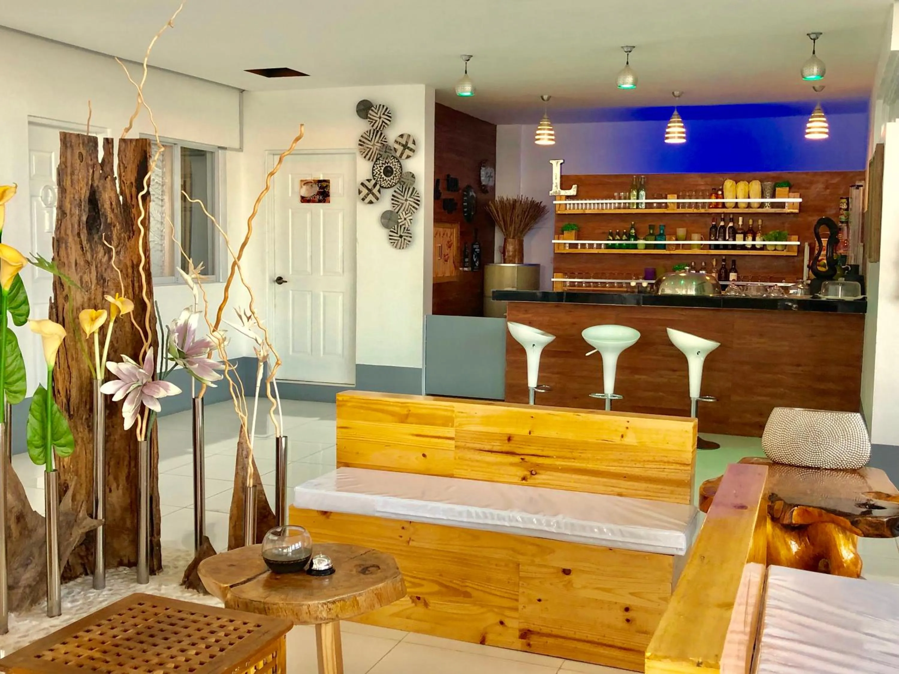 Restaurant/places to eat in ROCCA Del GARDA Residences