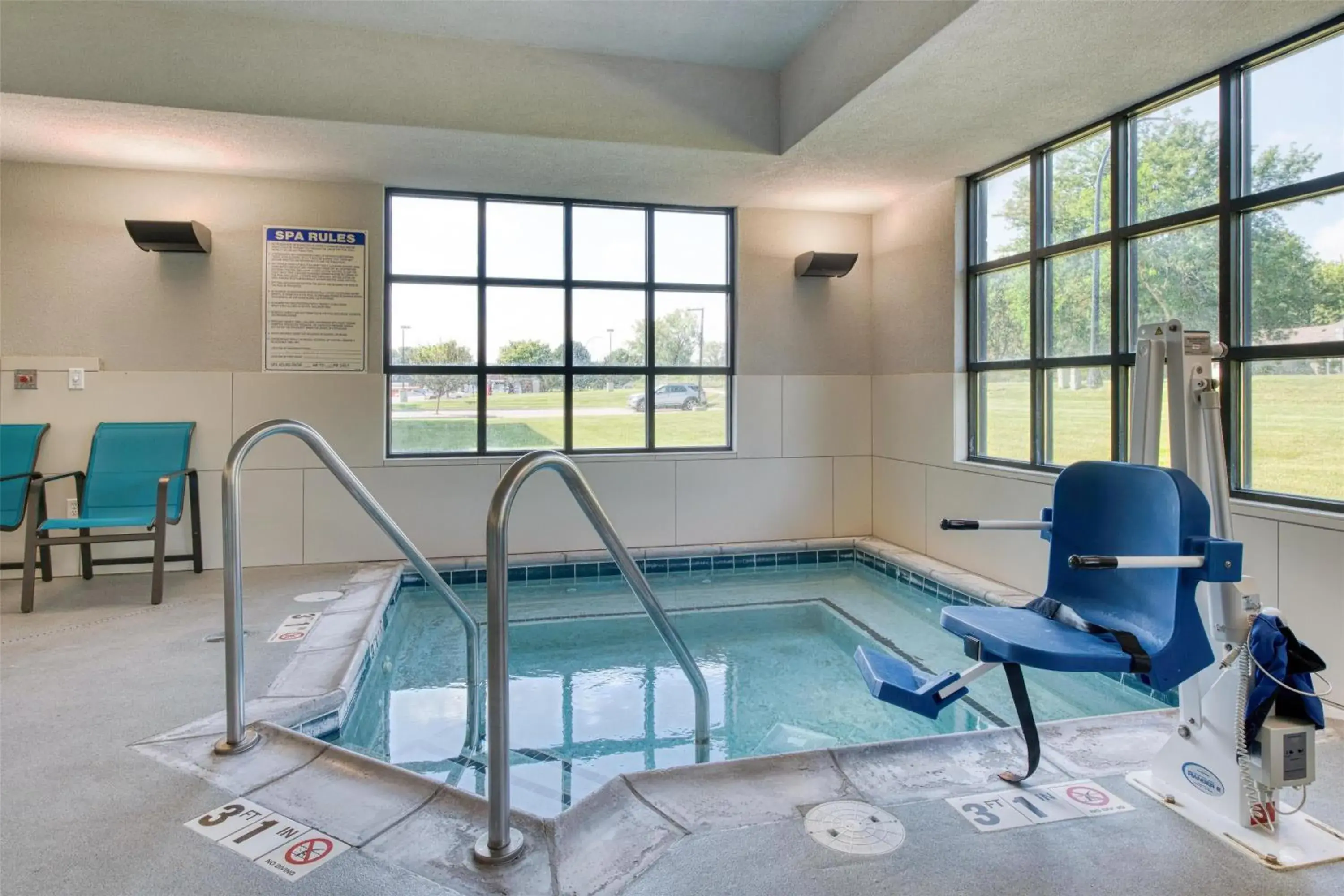 Pool view in Best Western Plus Saint Peter Pool view in Best Western Plus Saint Peter