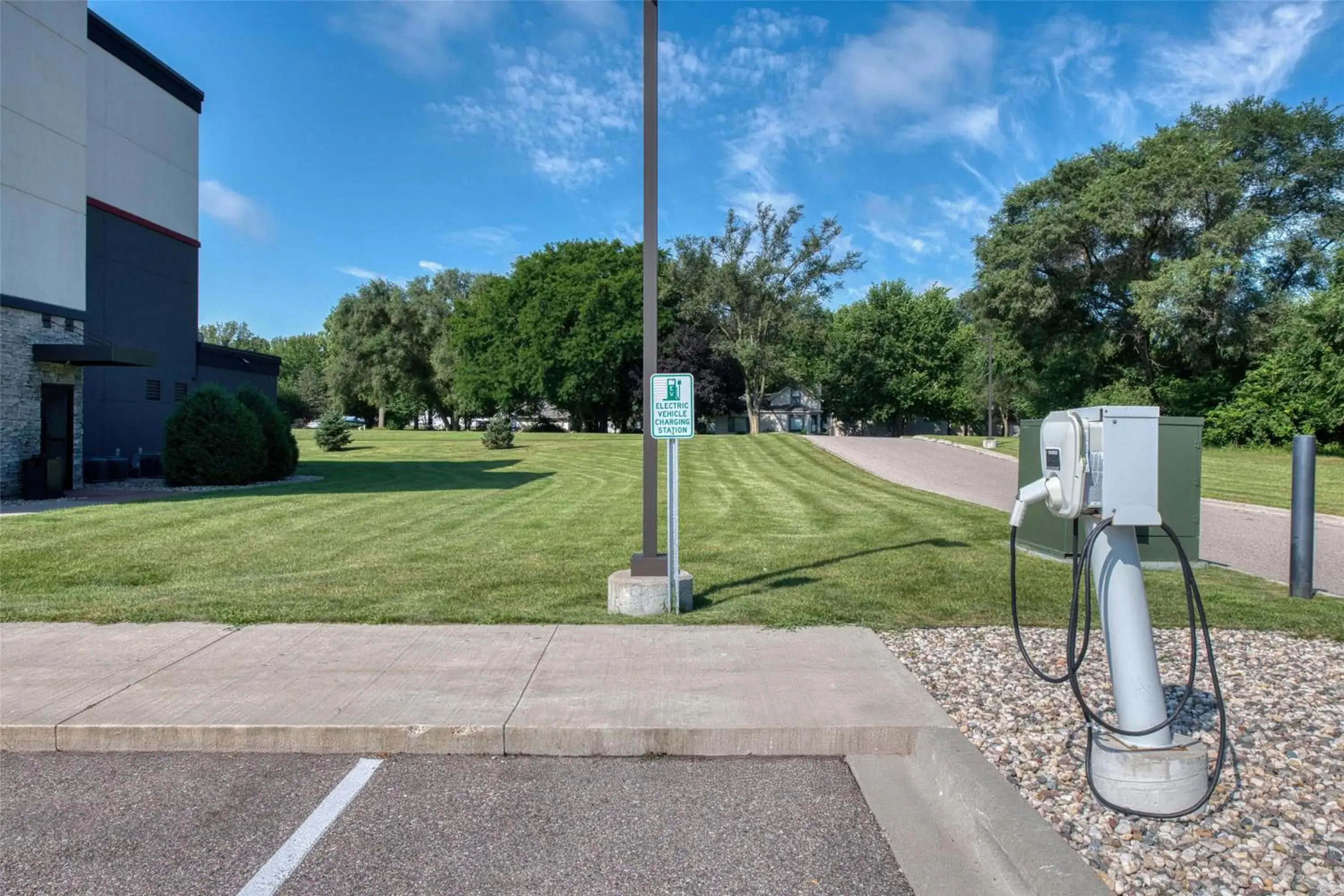 Property building in Best Western Plus Saint Peter Property building in Best Western Plus Saint Peter