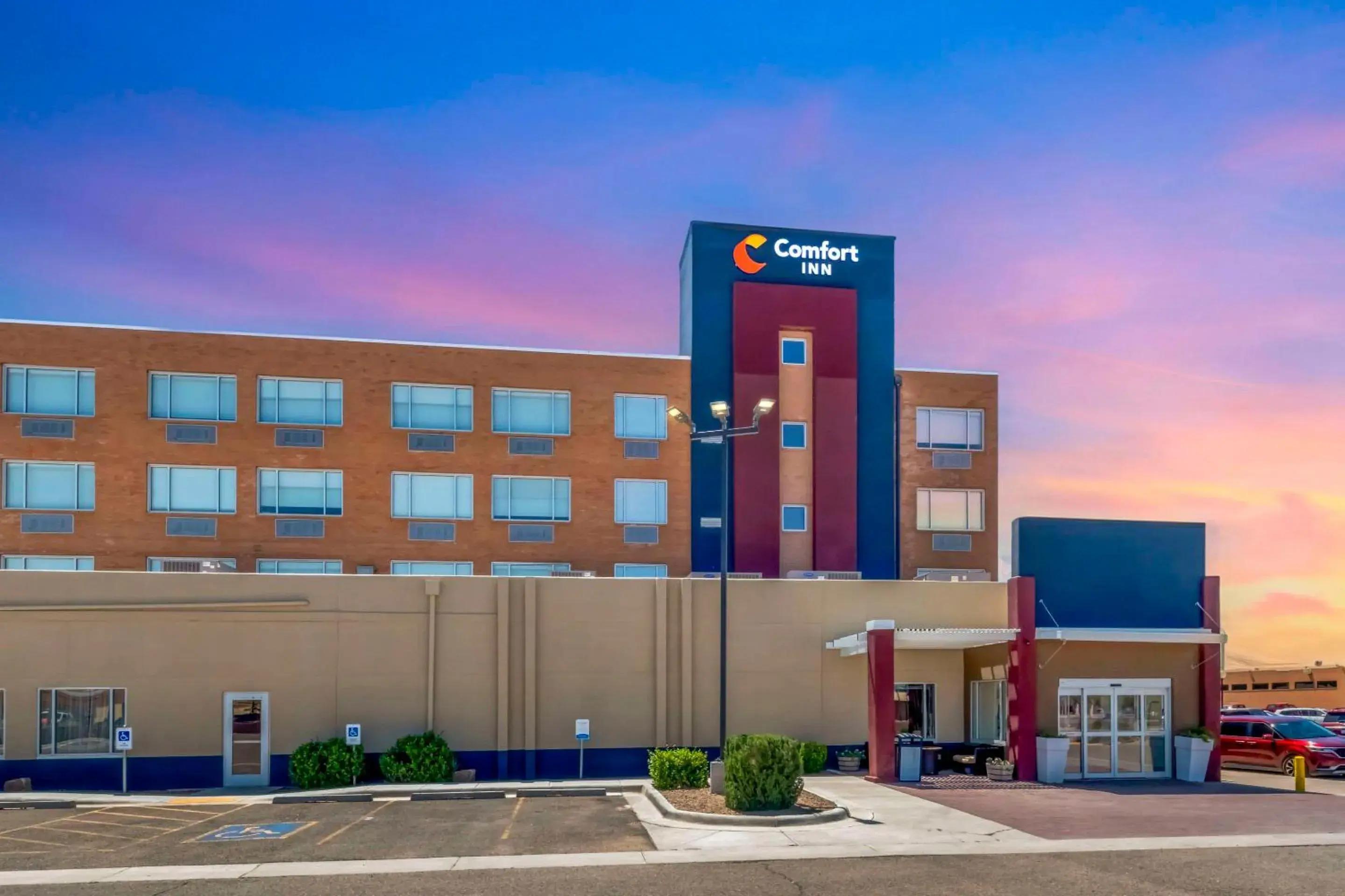 Property building in Best Western Plus Portales Inn Property building in Best Western Plus Portales Inn