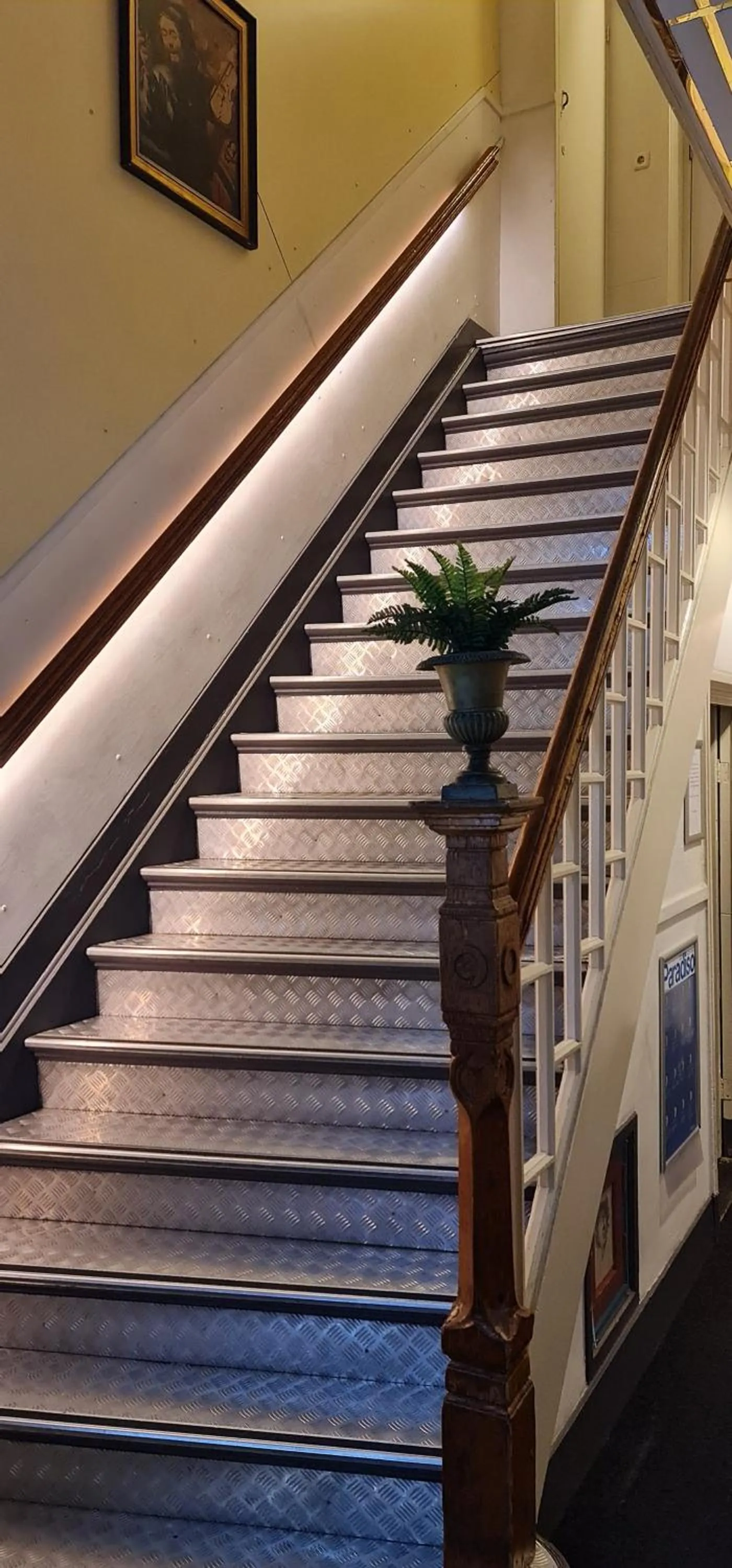 Property building in Euphemia Budget Old City Canal Zone