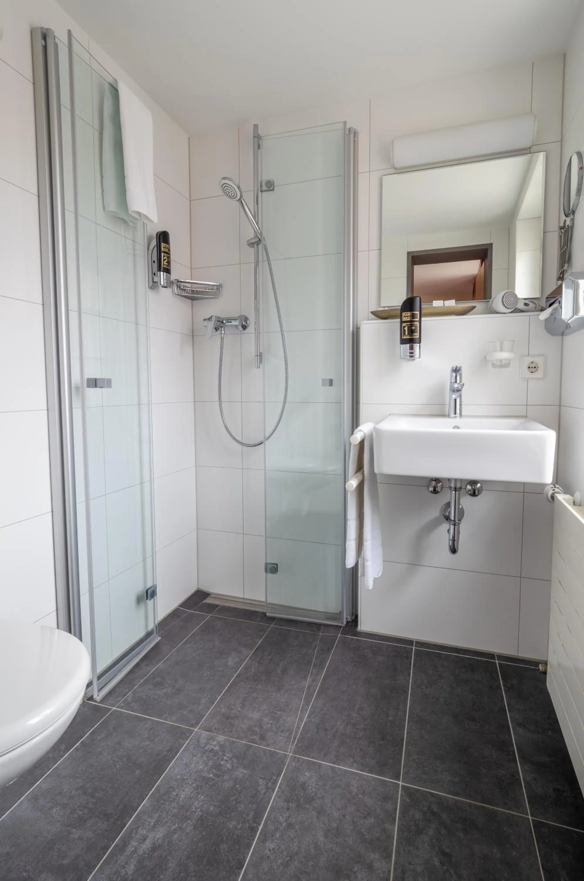 Shower in Hotel Burg Abenberg