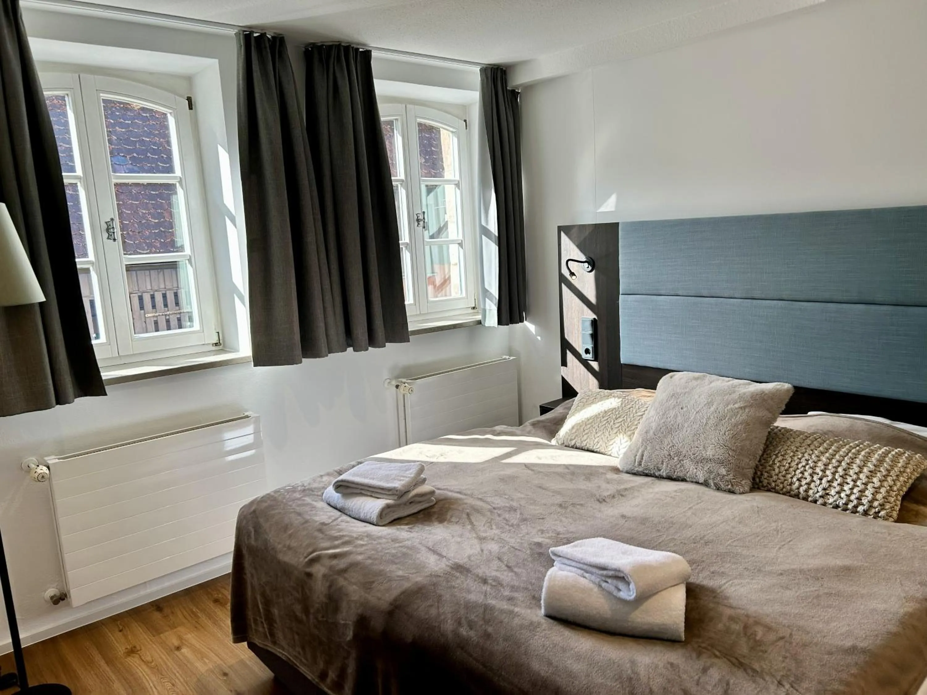 Bedroom, Bed in Hotel Burg Abenberg