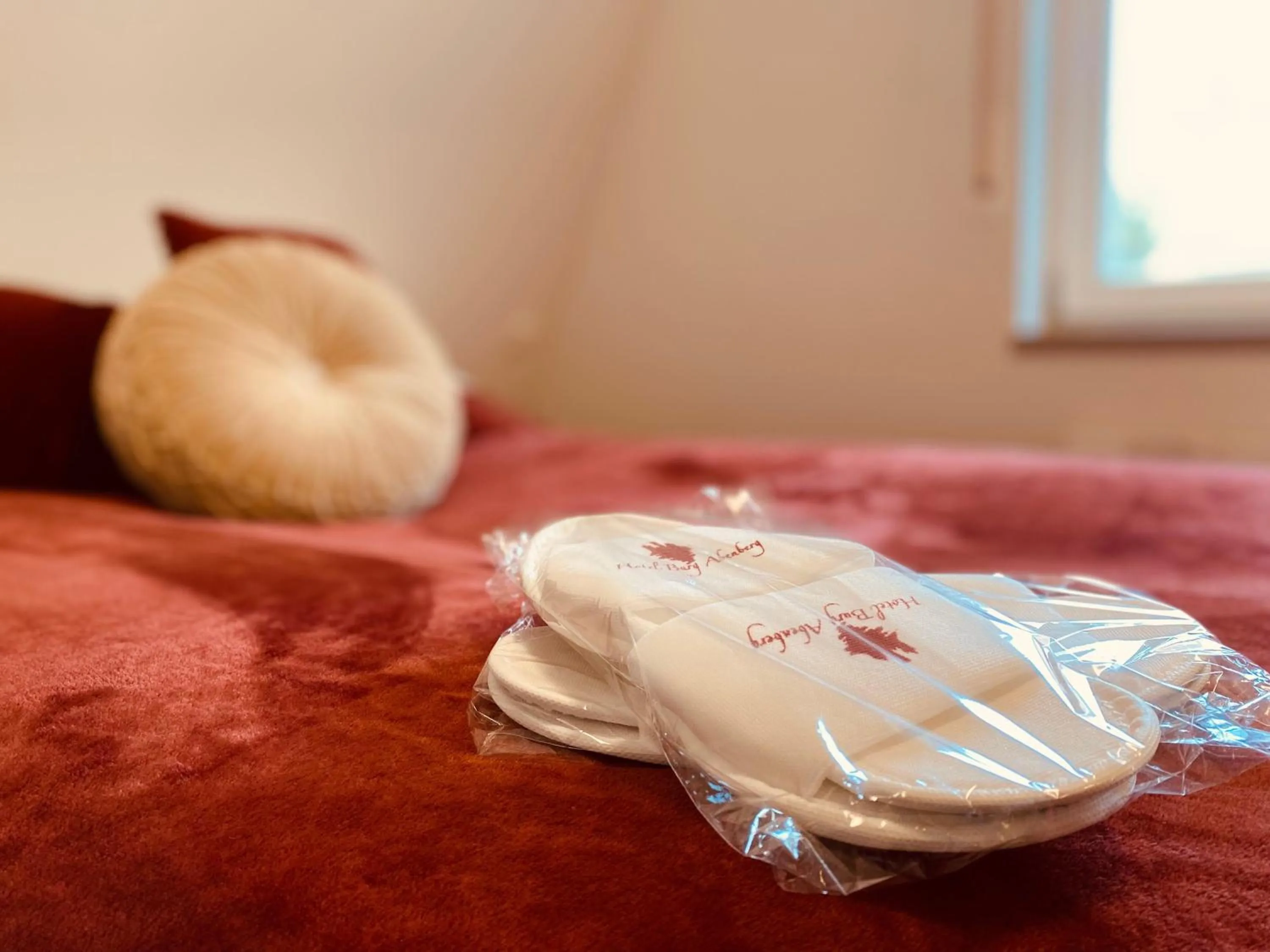 Bedroom, Bed in Hotel Burg Abenberg