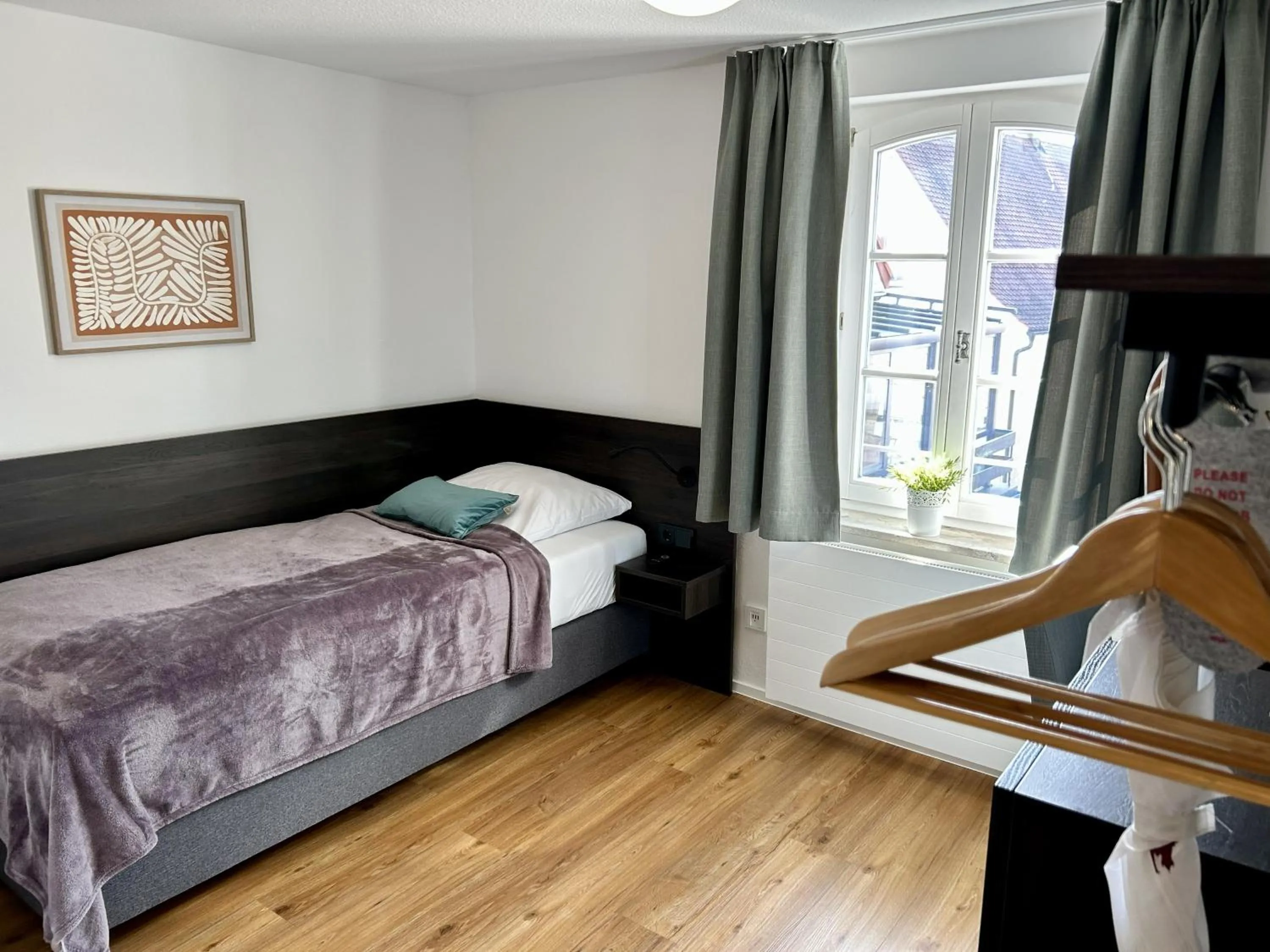 Bedroom, Bed in Hotel Burg Abenberg