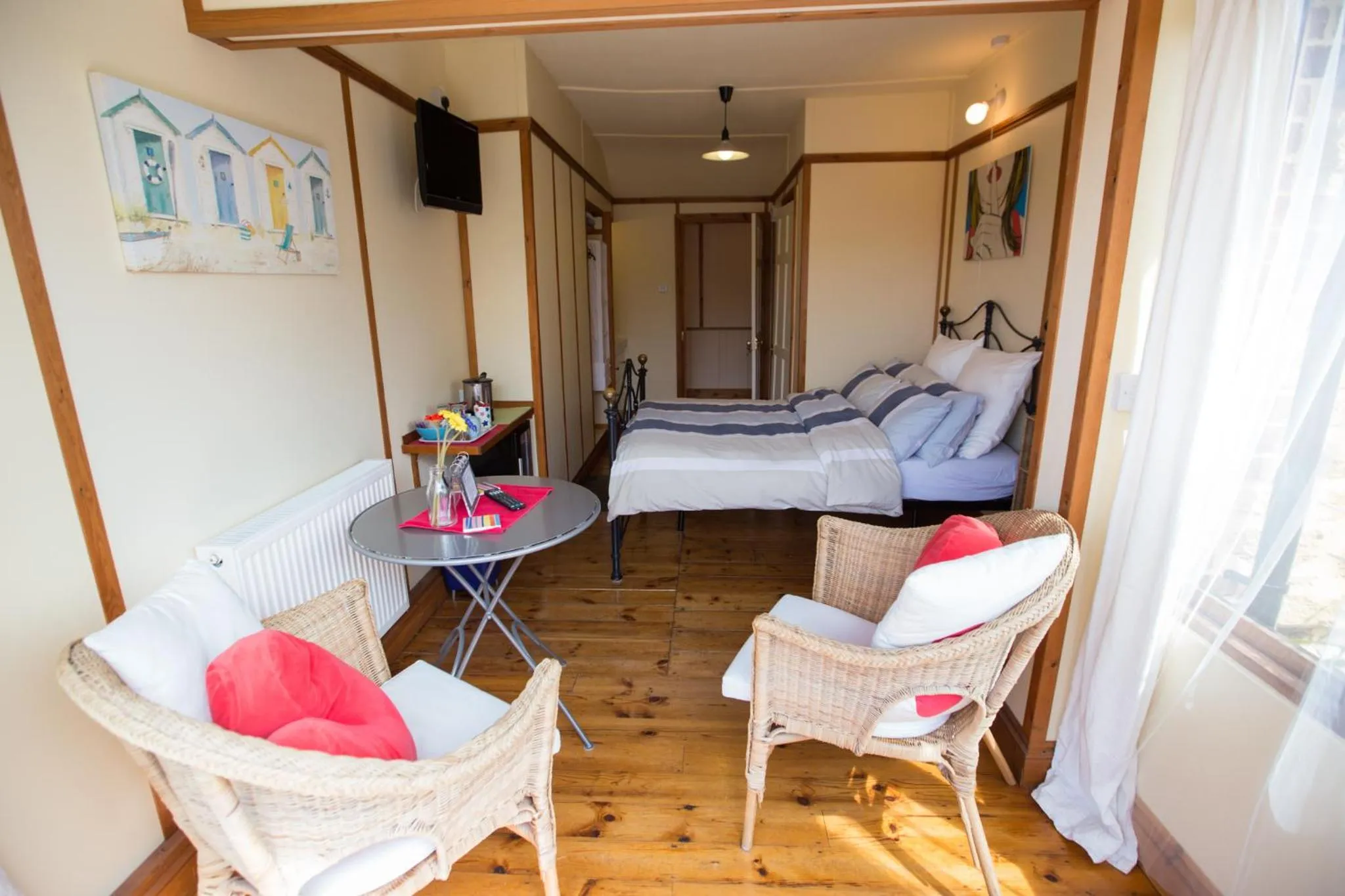 Bed in Heatherbell Cottage Guest Accommodation