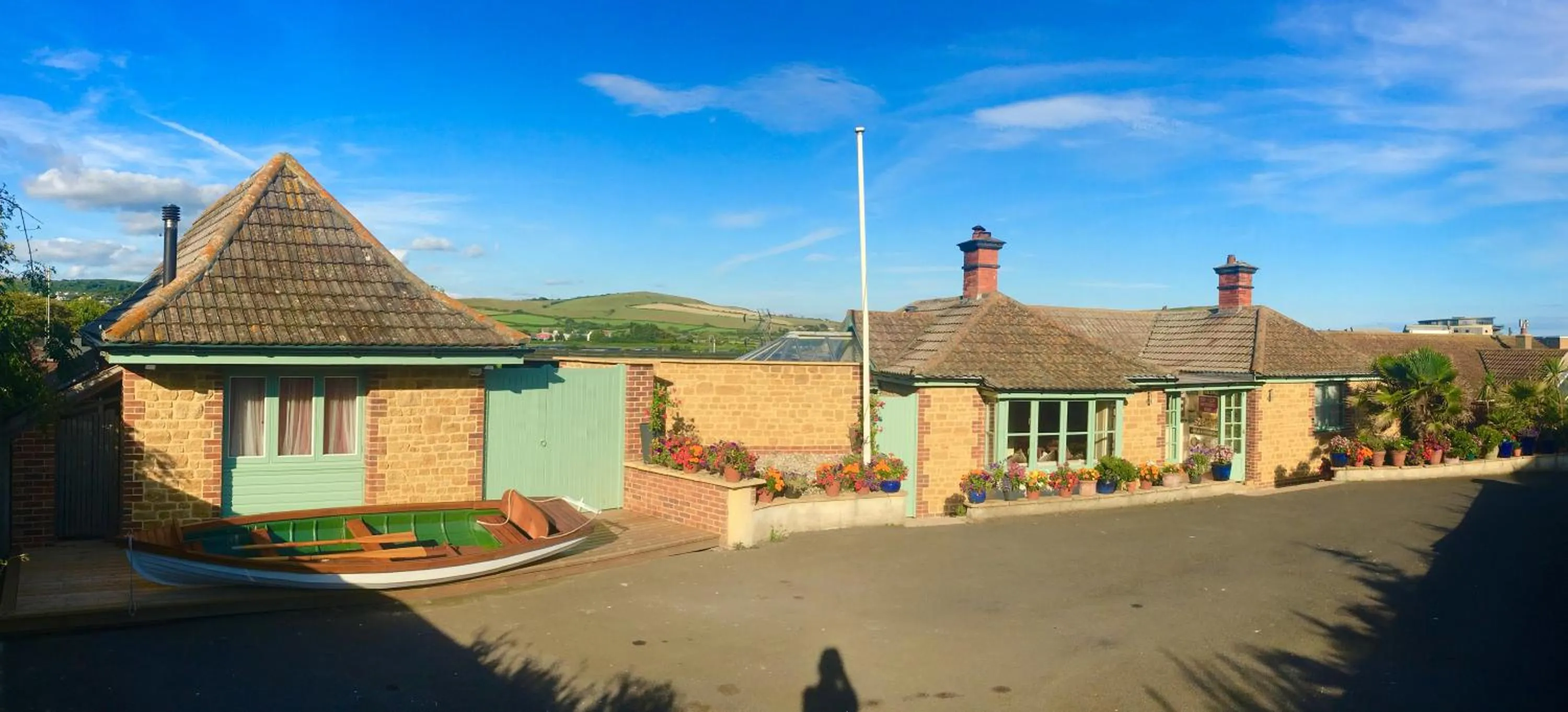 Property building in Heatherbell Cottage Guest Accommodation