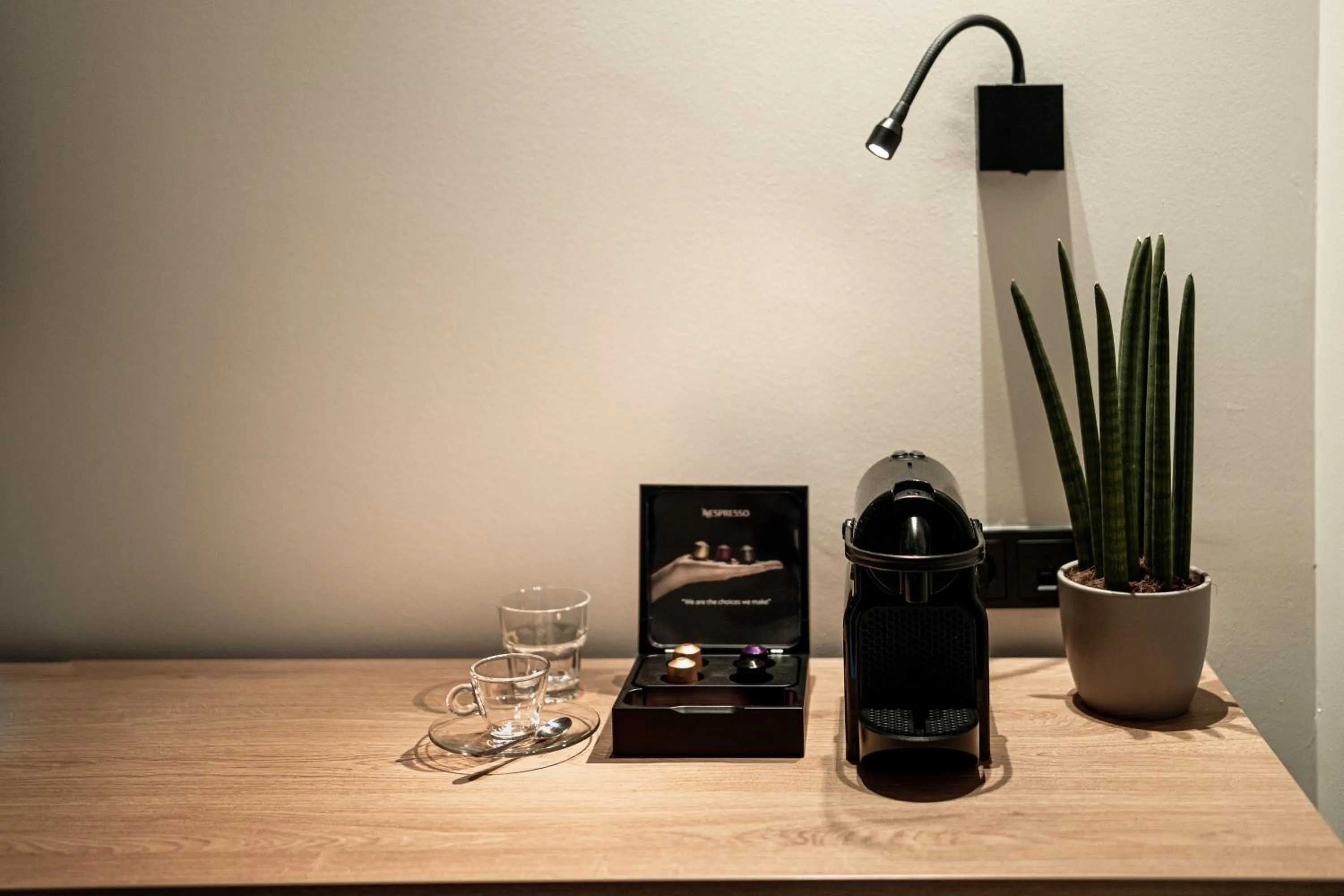 Coffee/tea facilities in 31 Doors Hotel