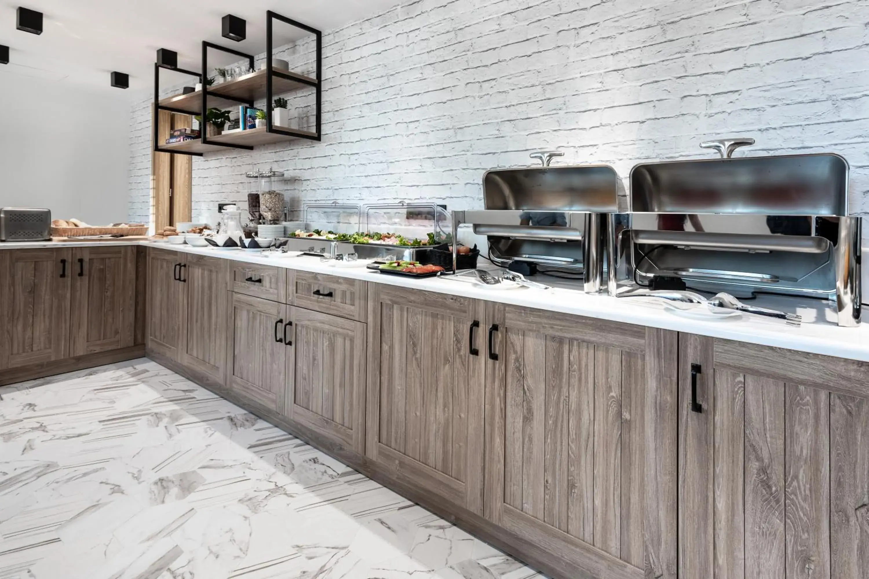 Buffet breakfast in 31 Doors Hotel Buffet breakfast in 31 Doors Hotel