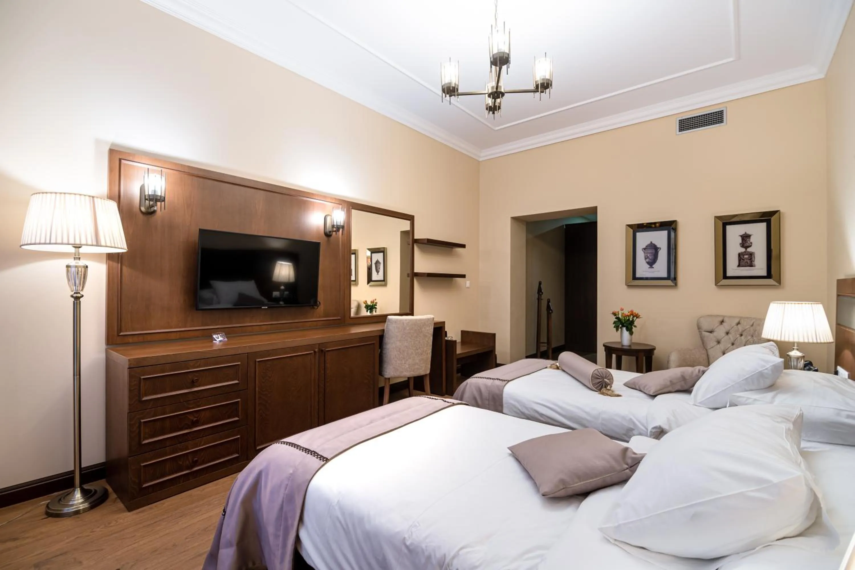 TV and multimedia, Bed in Hotel Michael's Palace