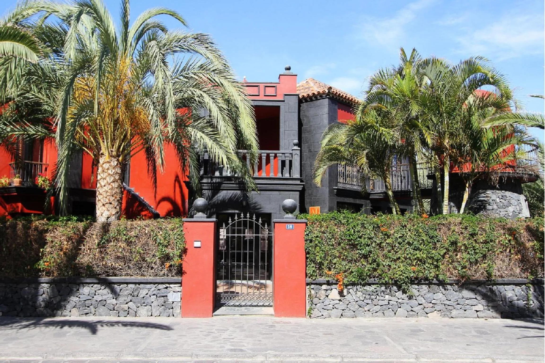 Day in Apartamentos Punta Marina