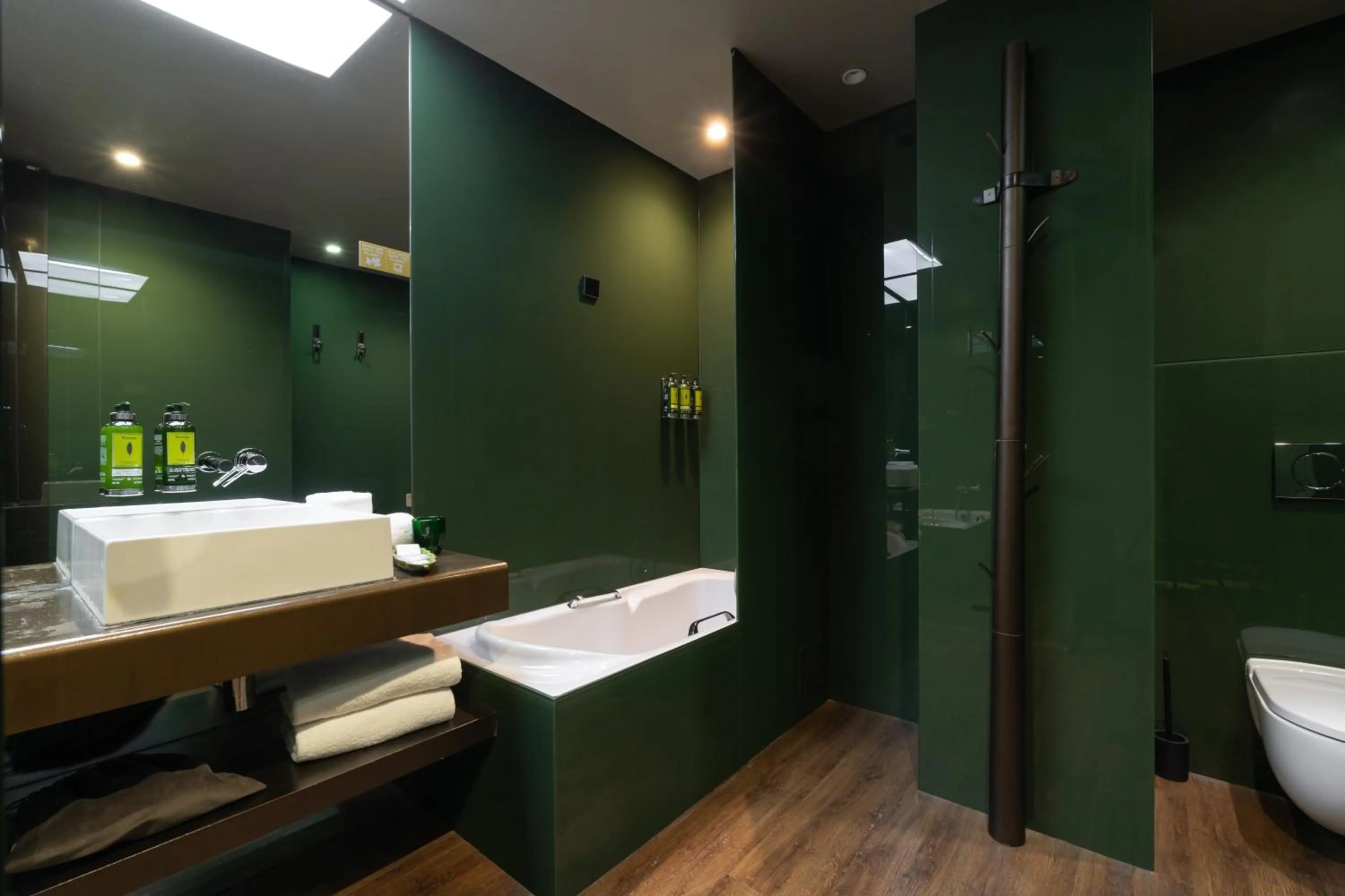 Toilet in Figueira by The Beautique Hotels & Spa