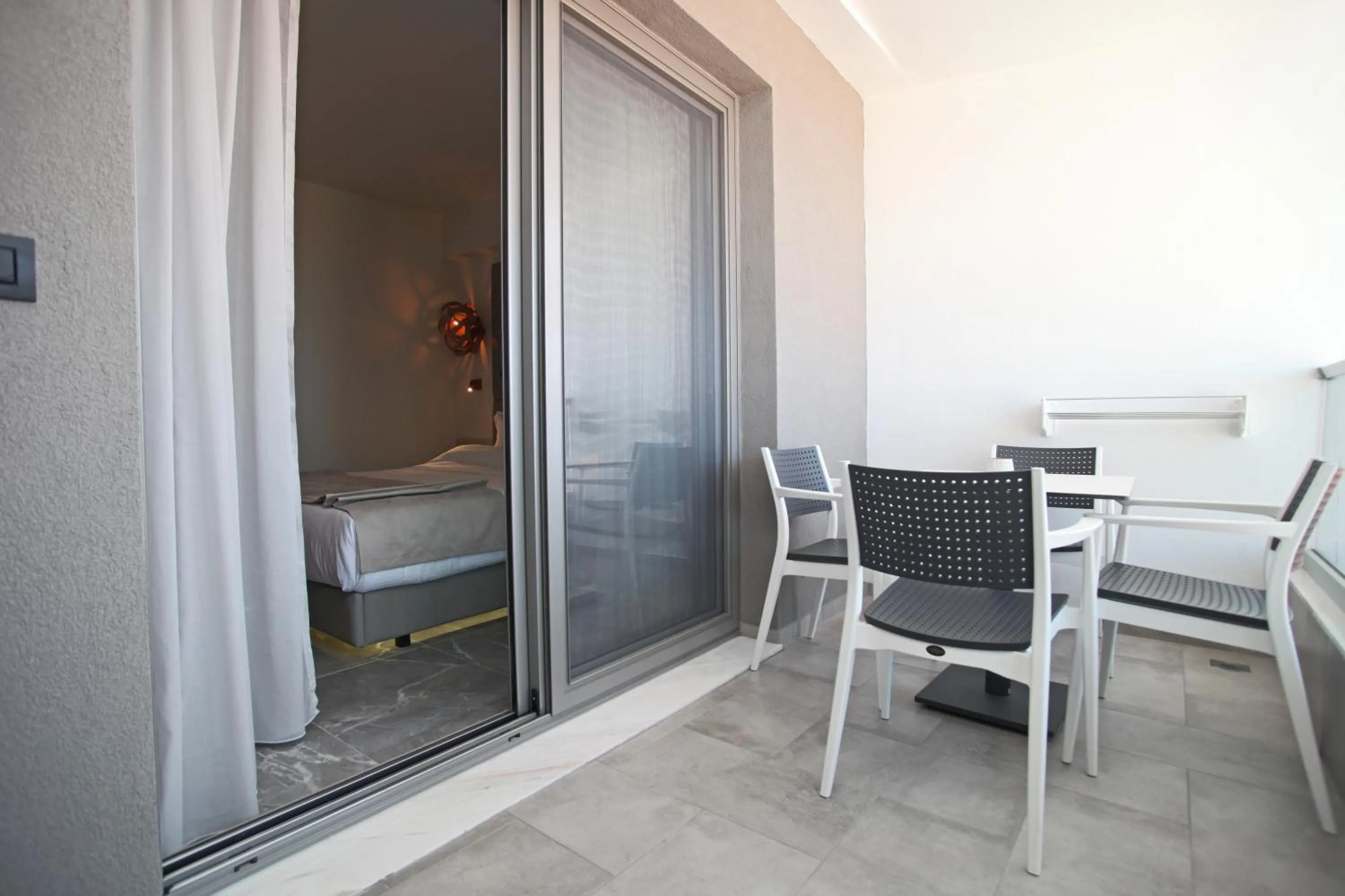 Athinais Luxury Apartments