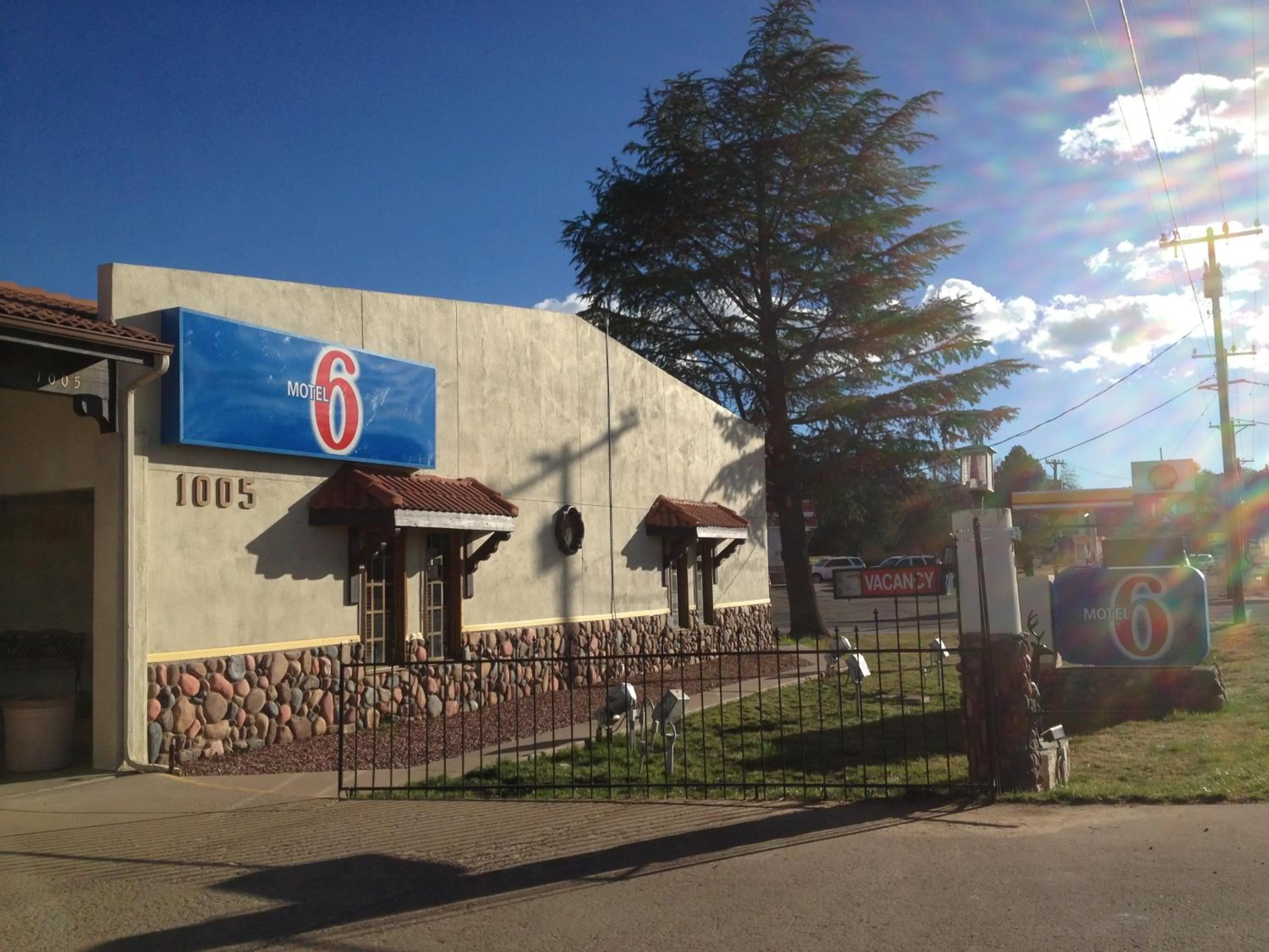 Facade/entrance in Motel 6-Payson, AZ