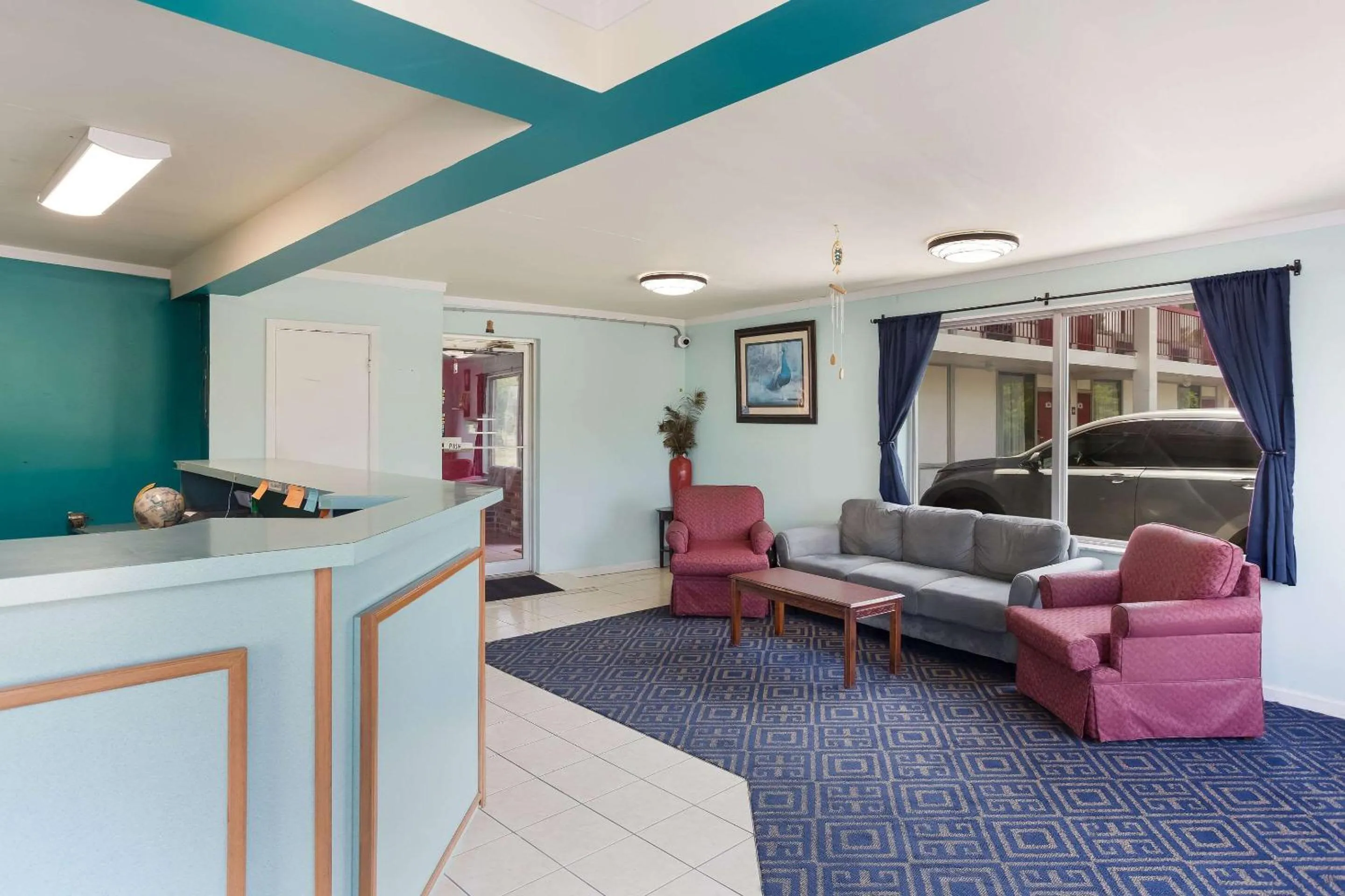 Lobby or reception in Rodeway Inn