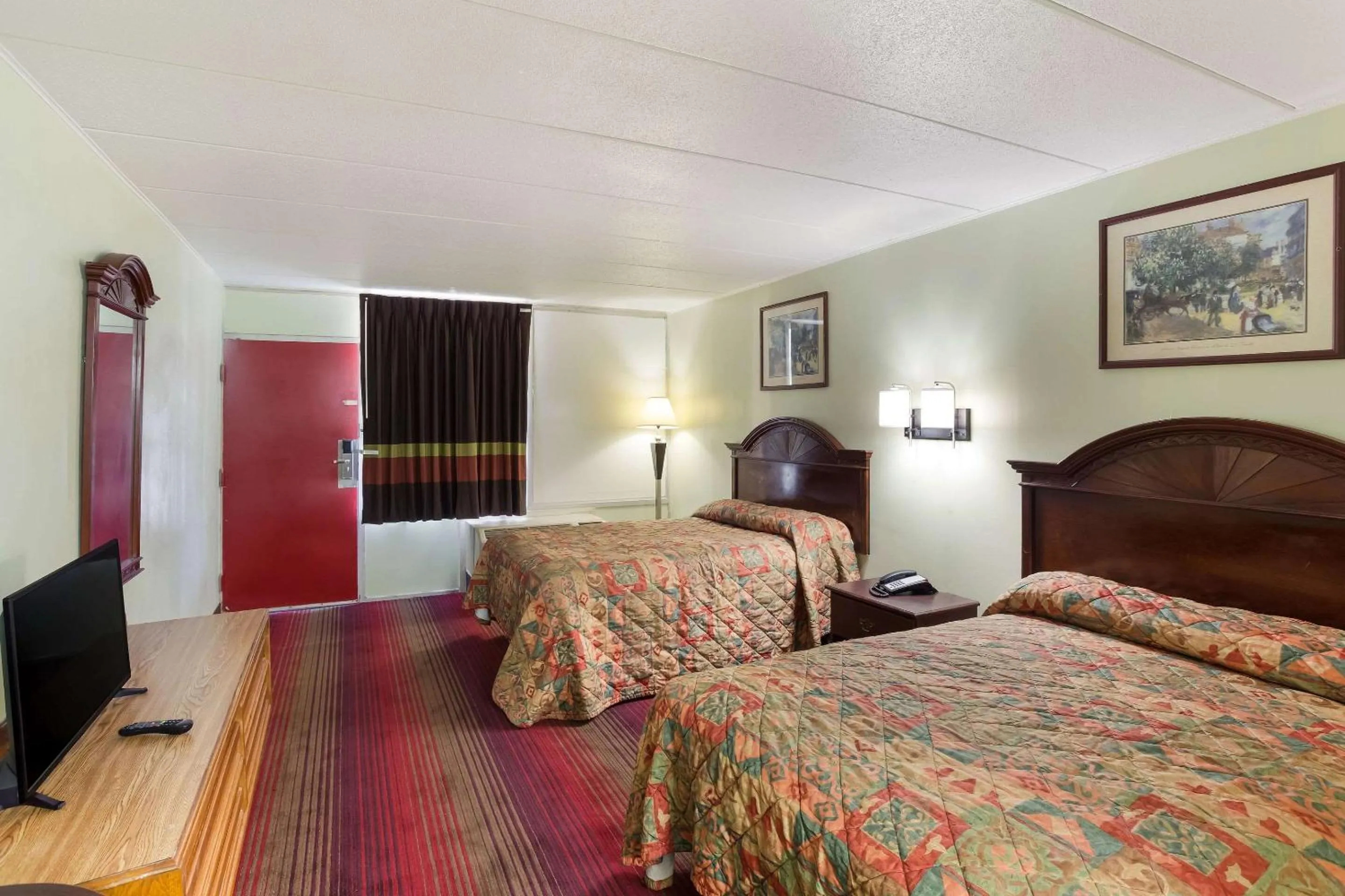 Bedroom, Bed in Rodeway Inn
