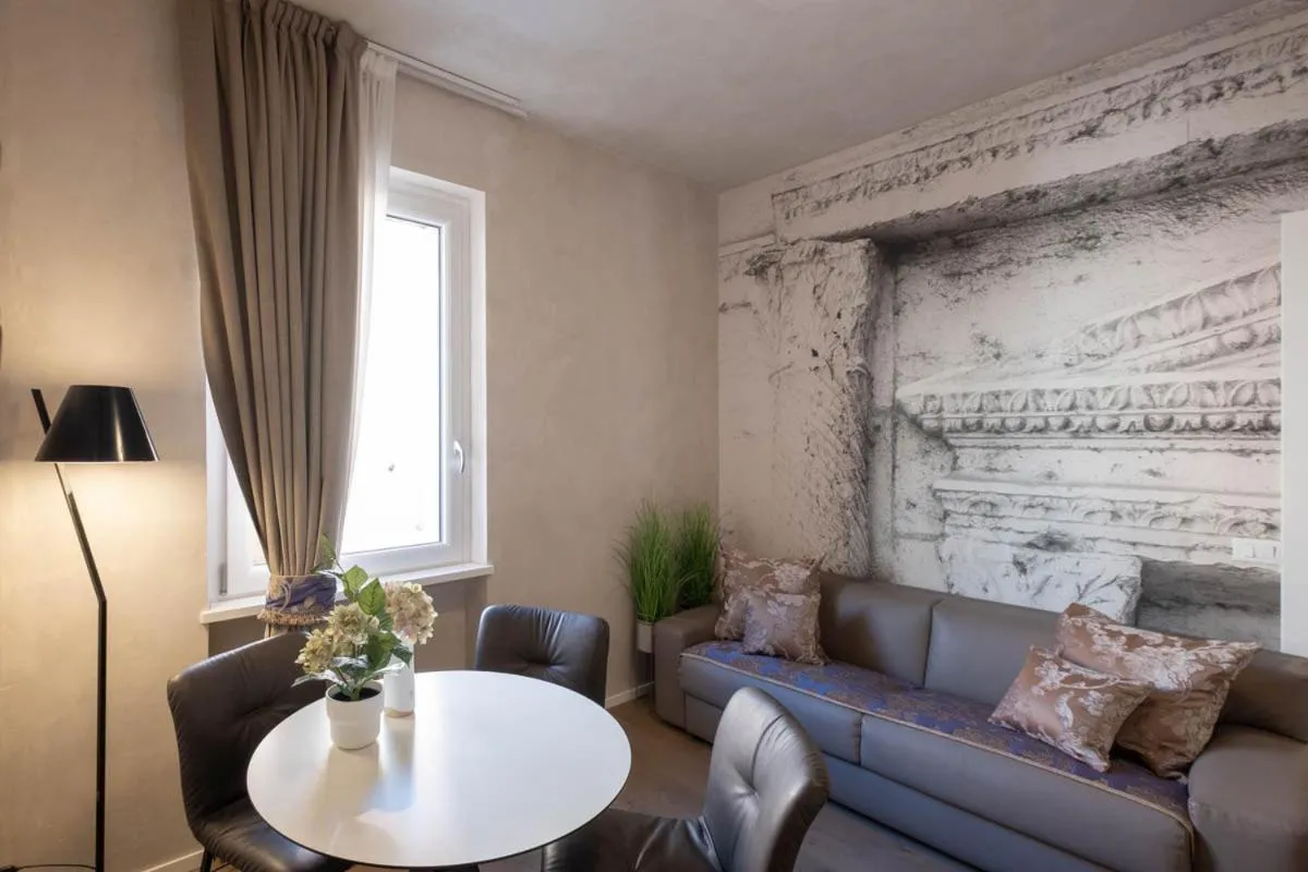 Verona Romana Apartments