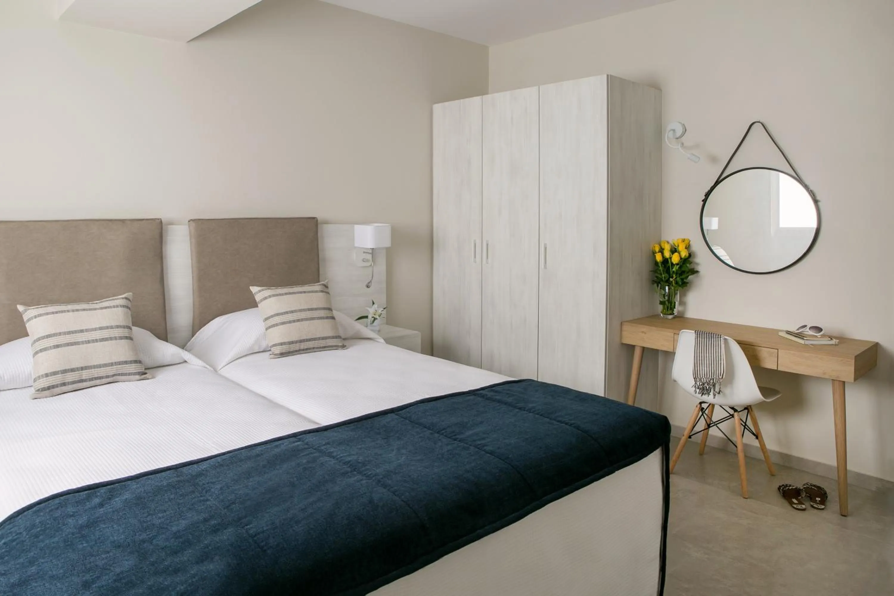 Bedroom, Bed in Louis Paphos Breeze